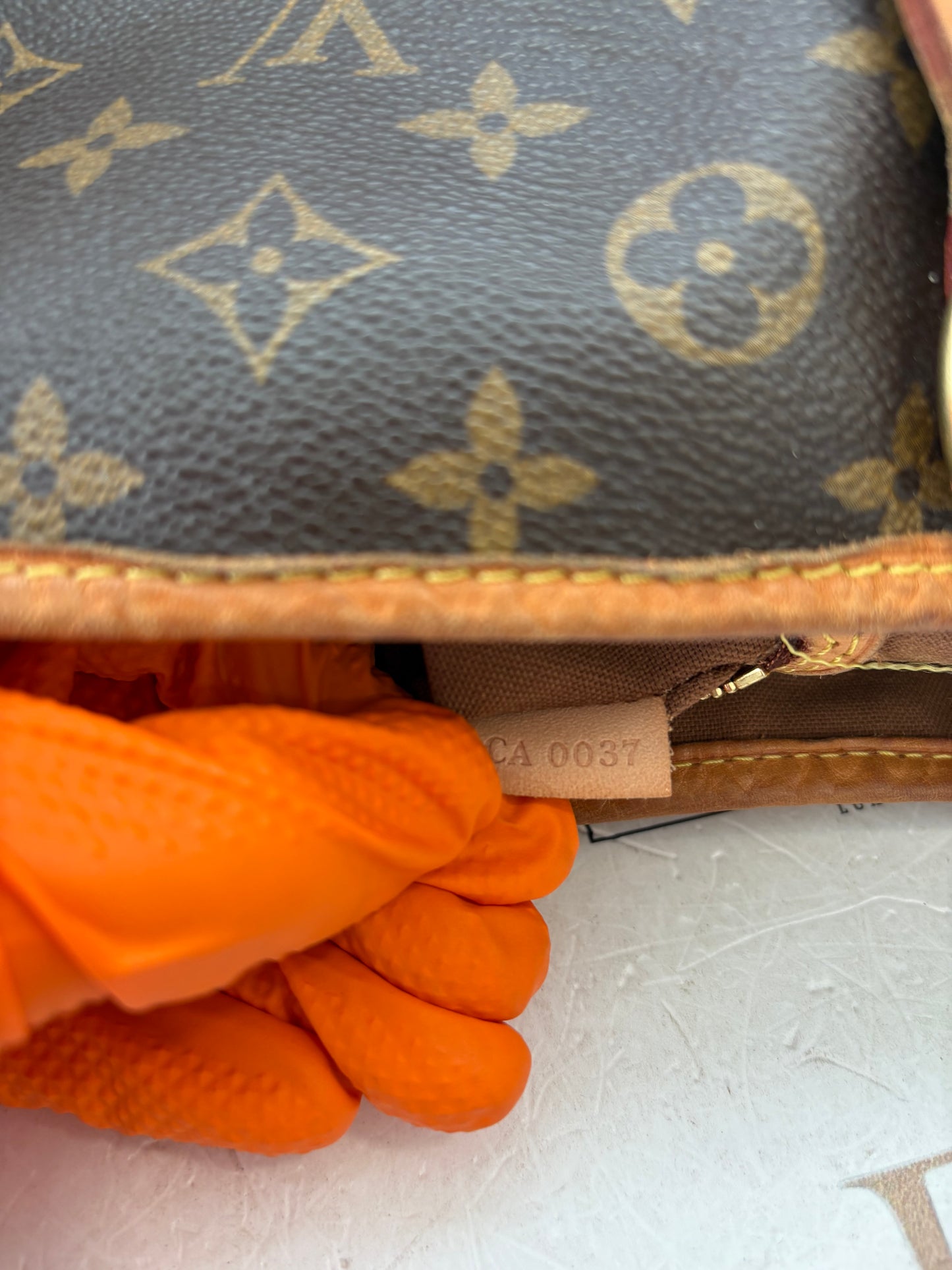 018048 - Louis Vuitton Batignolles Horizontal