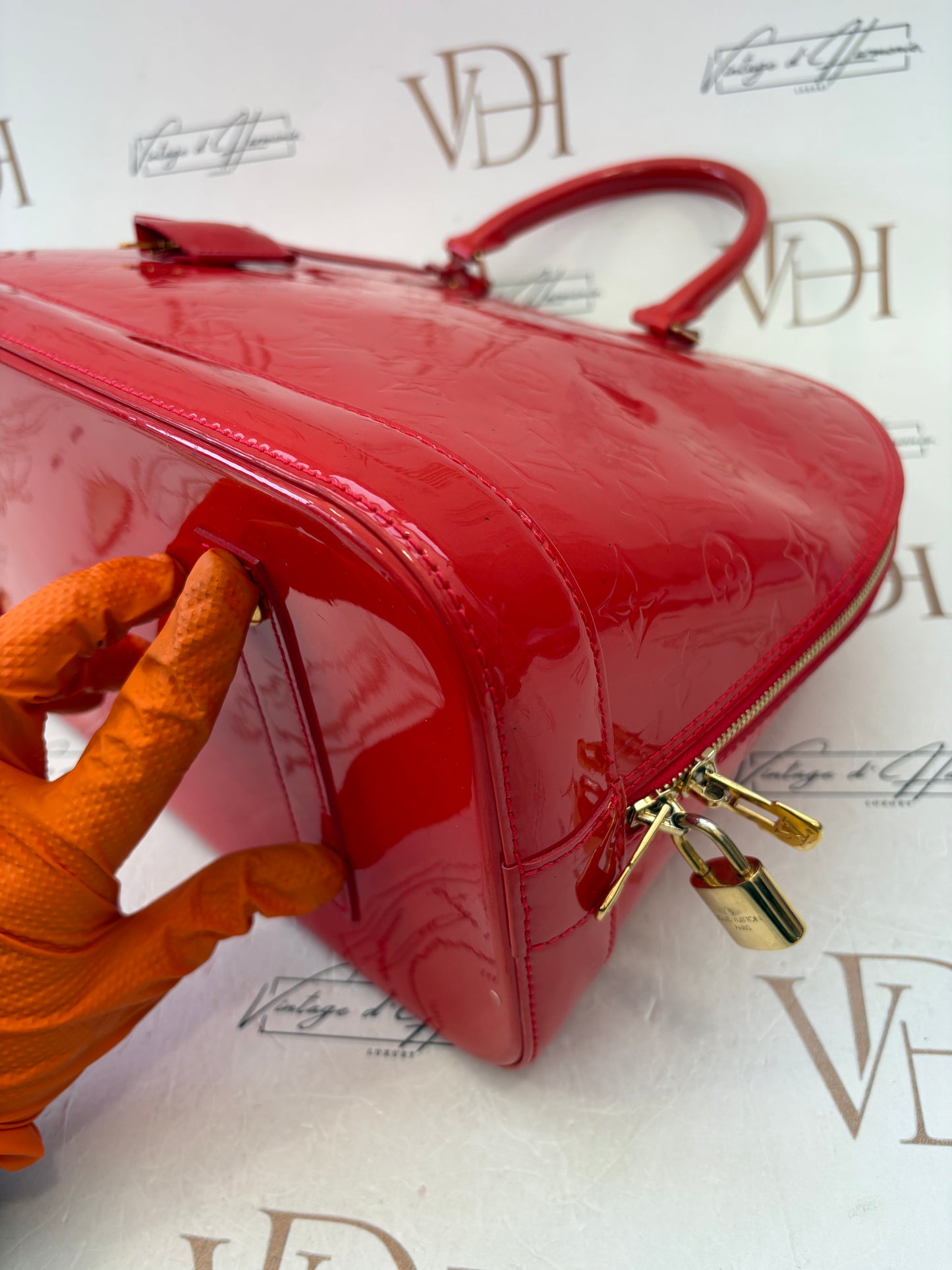382833 - Louis Vuitton Alma GM