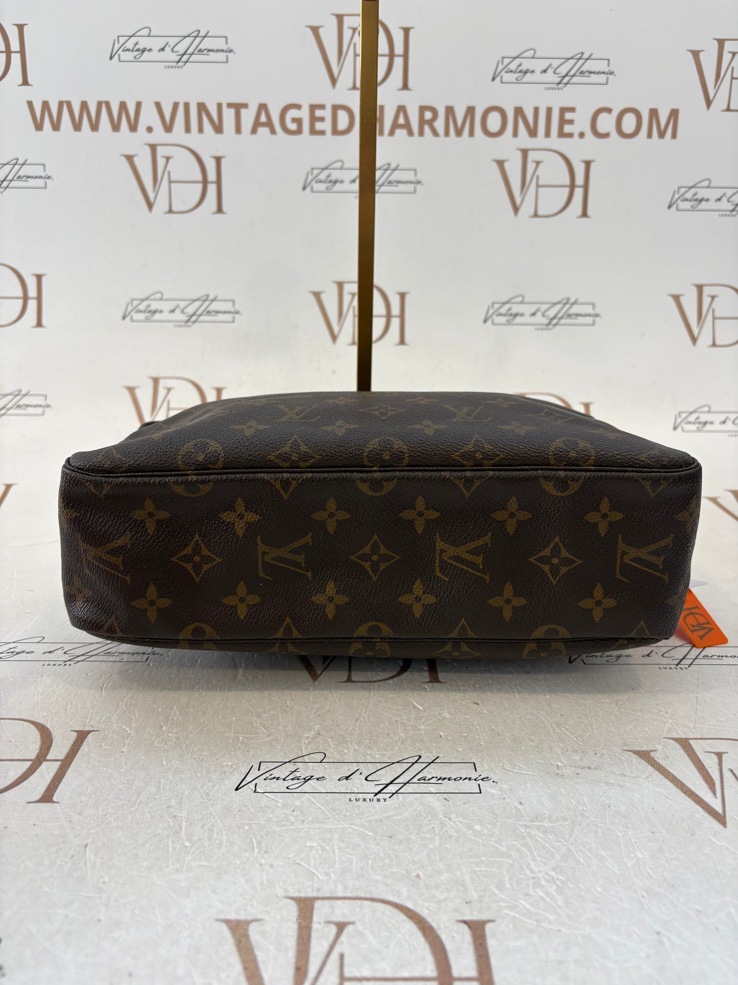018416 - Louis Vuitton Trousse Toilette 28