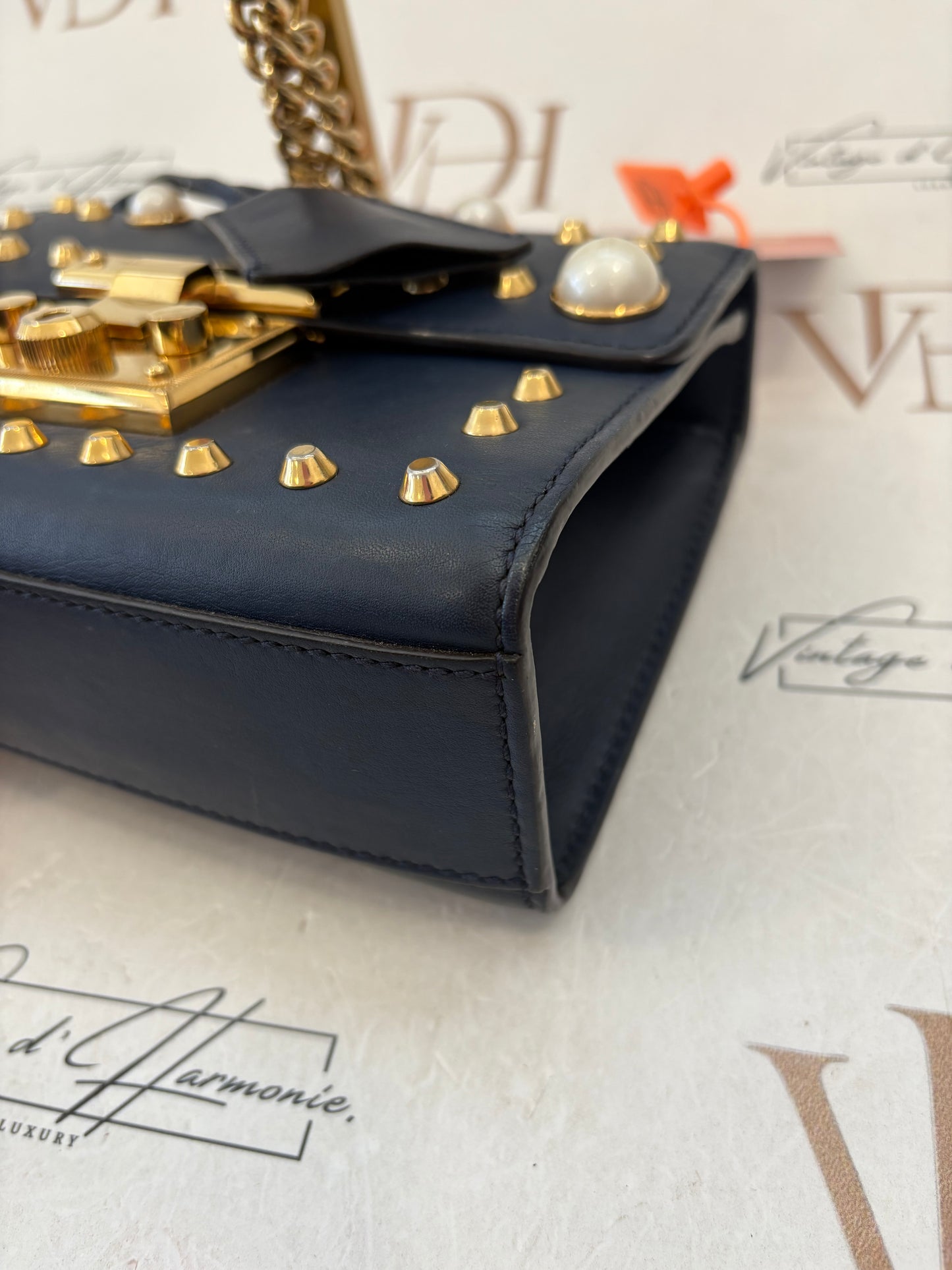 383281 - Gucci Padlock