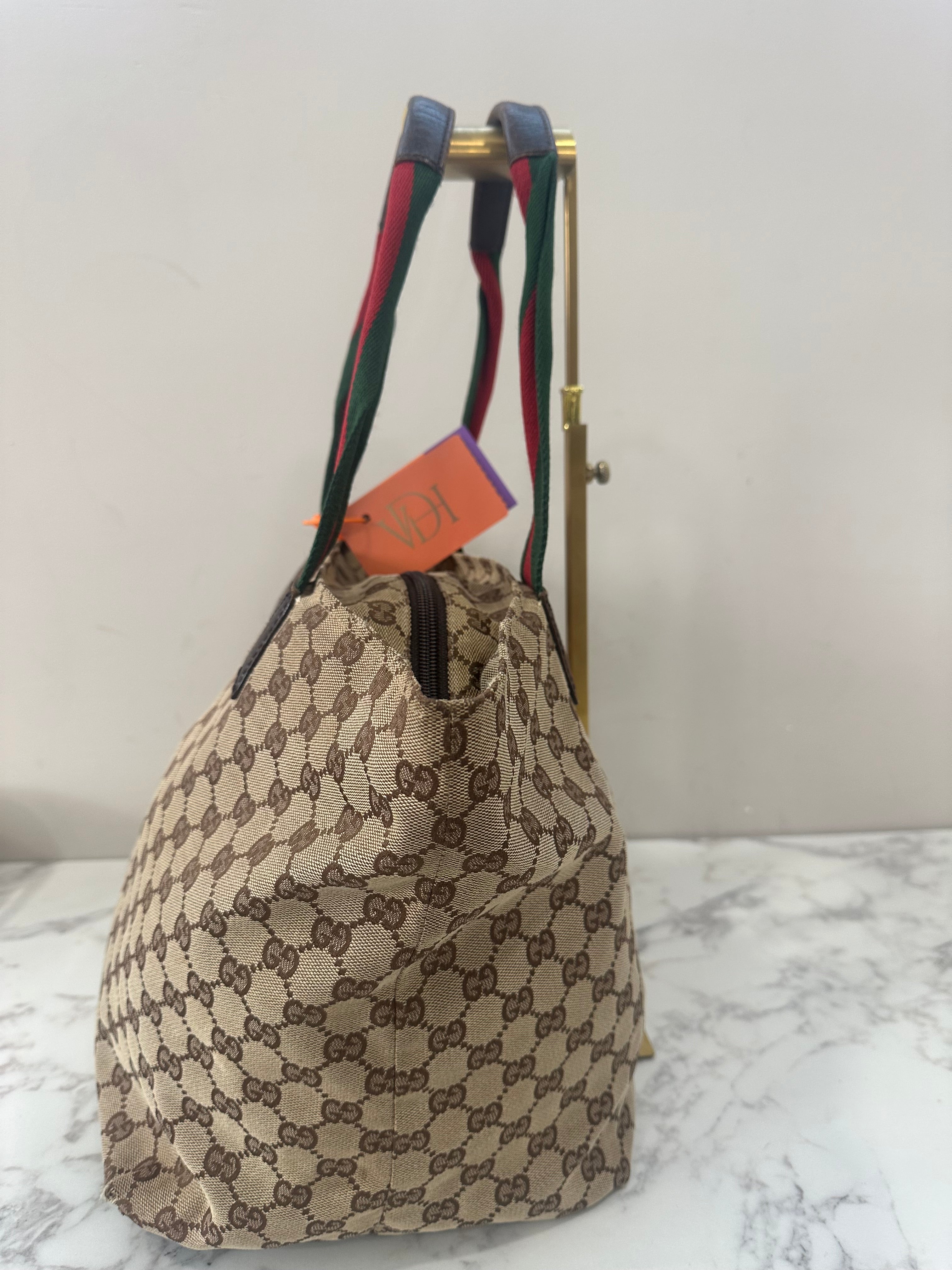 Gucci Beige