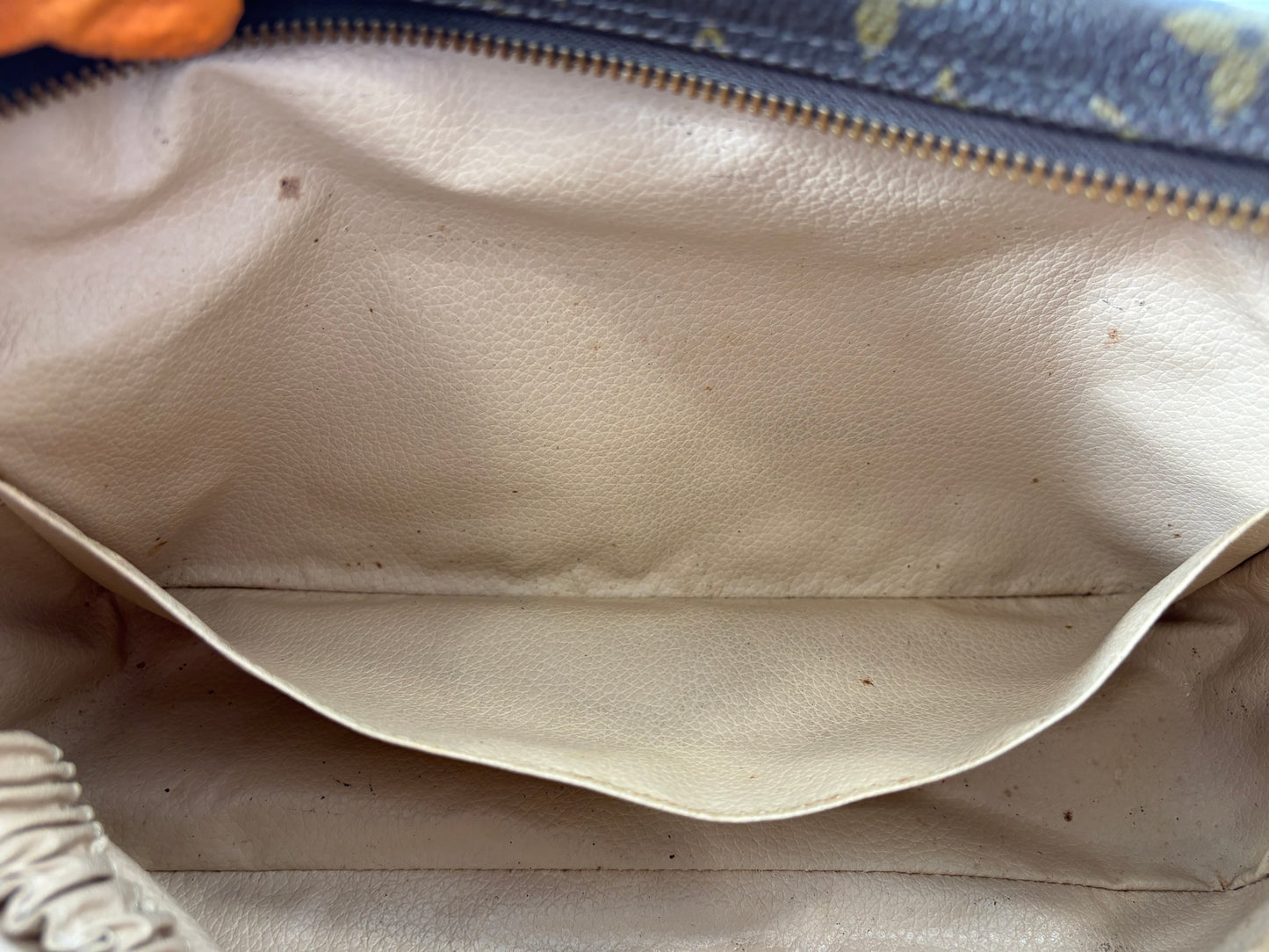 018532 - Louis Vuitton Trousse Toilette 28