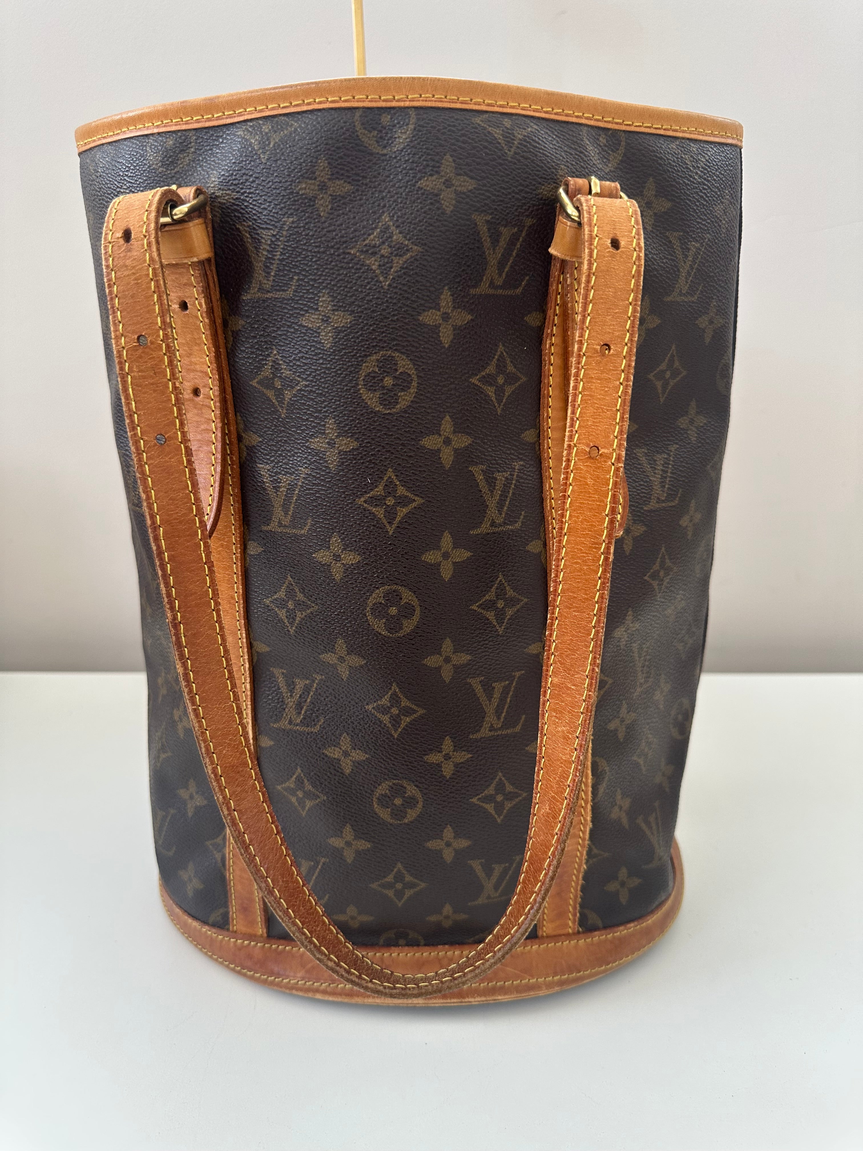 Louis Vuitton Bucket GM