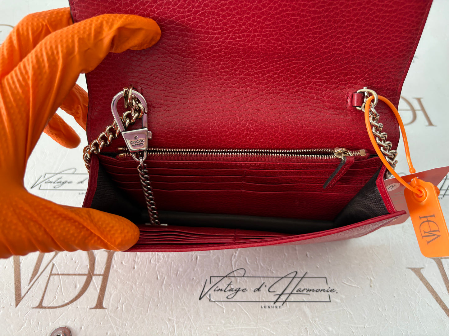 384217 - Gucci Interlocking