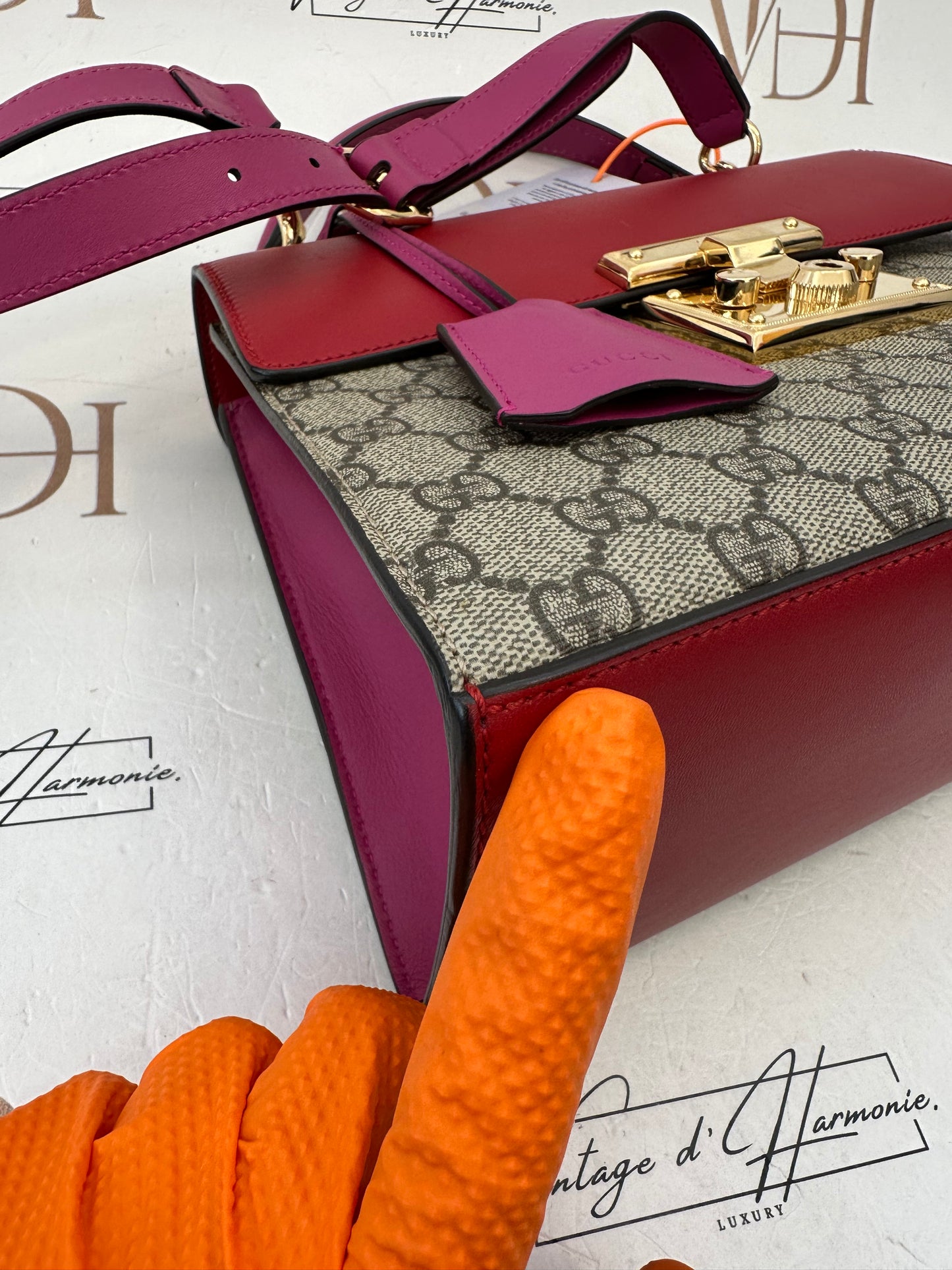 382992 - Gucci Padlock