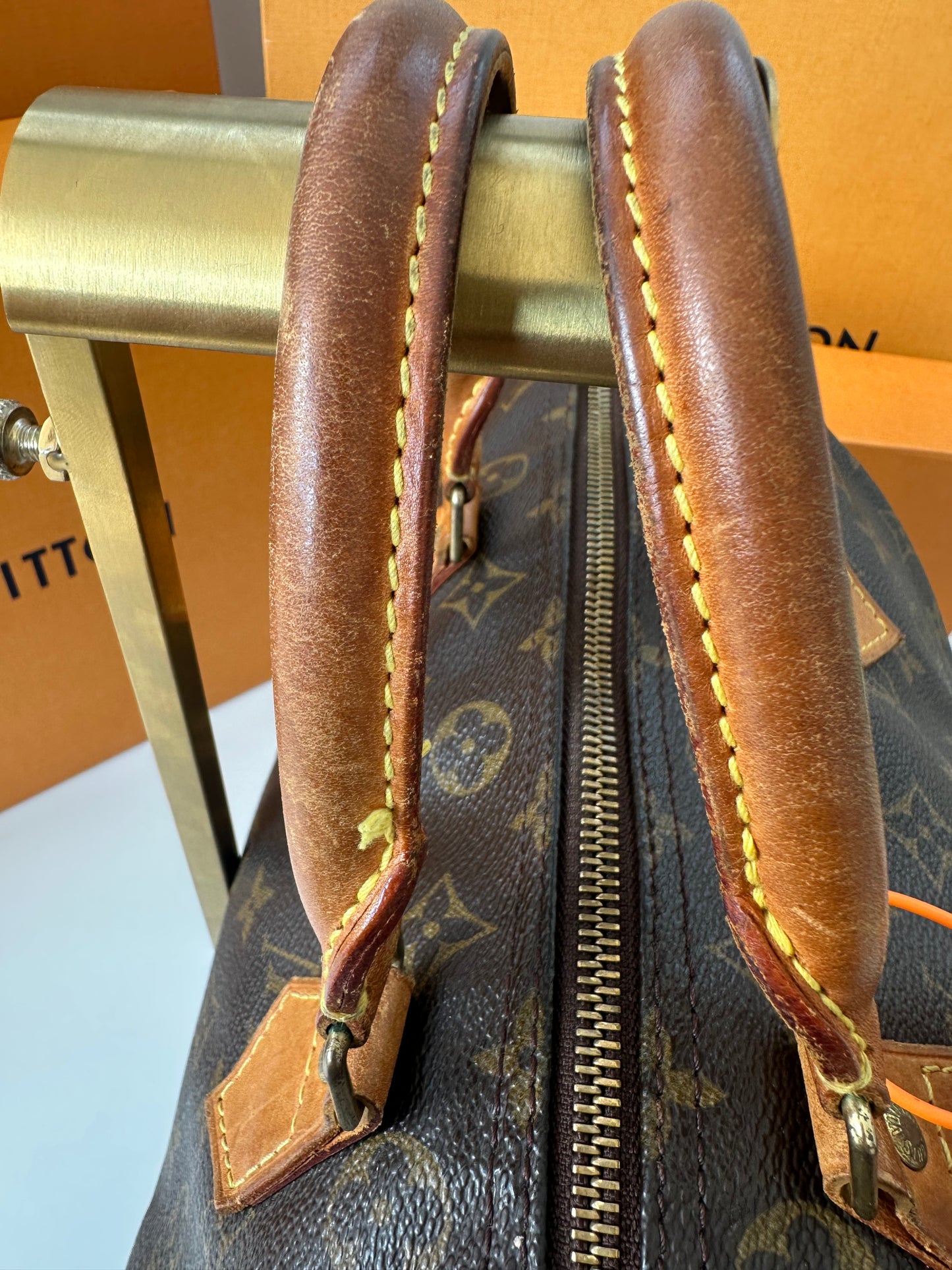 Louis Vuitton Speedy 30