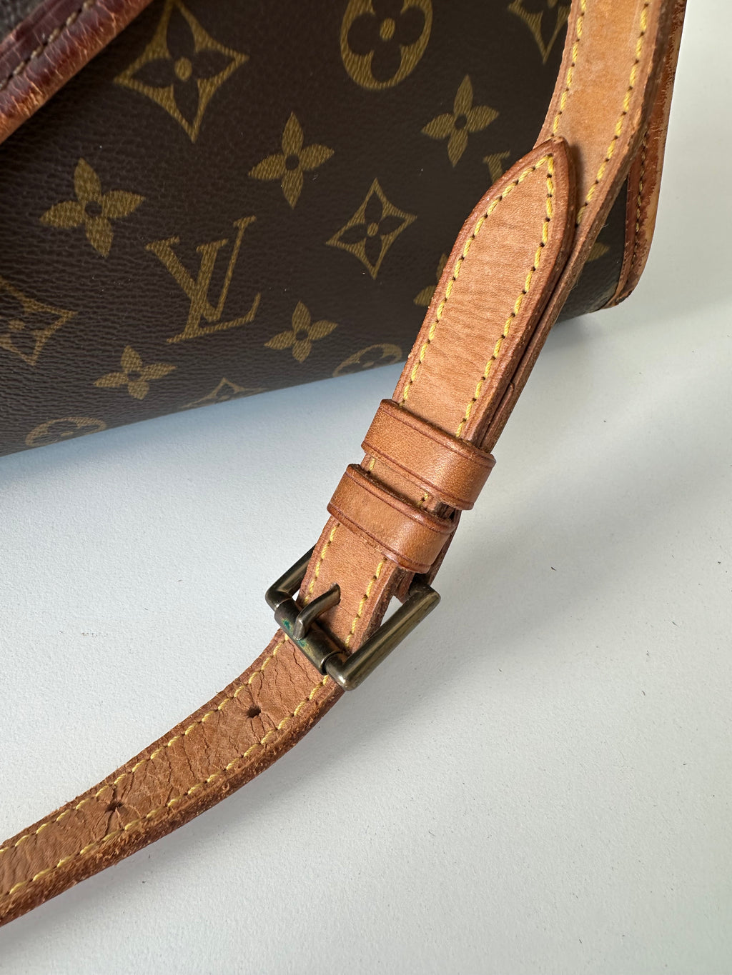 Louis Vuitton Beverly Business