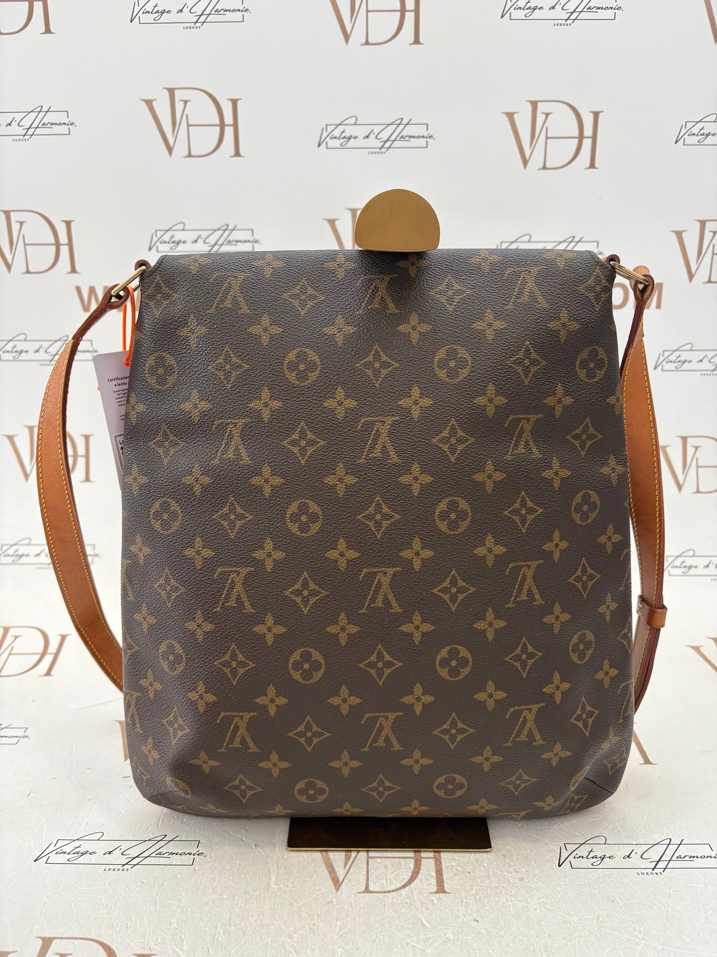 018327 - Louis Vuitton Musette