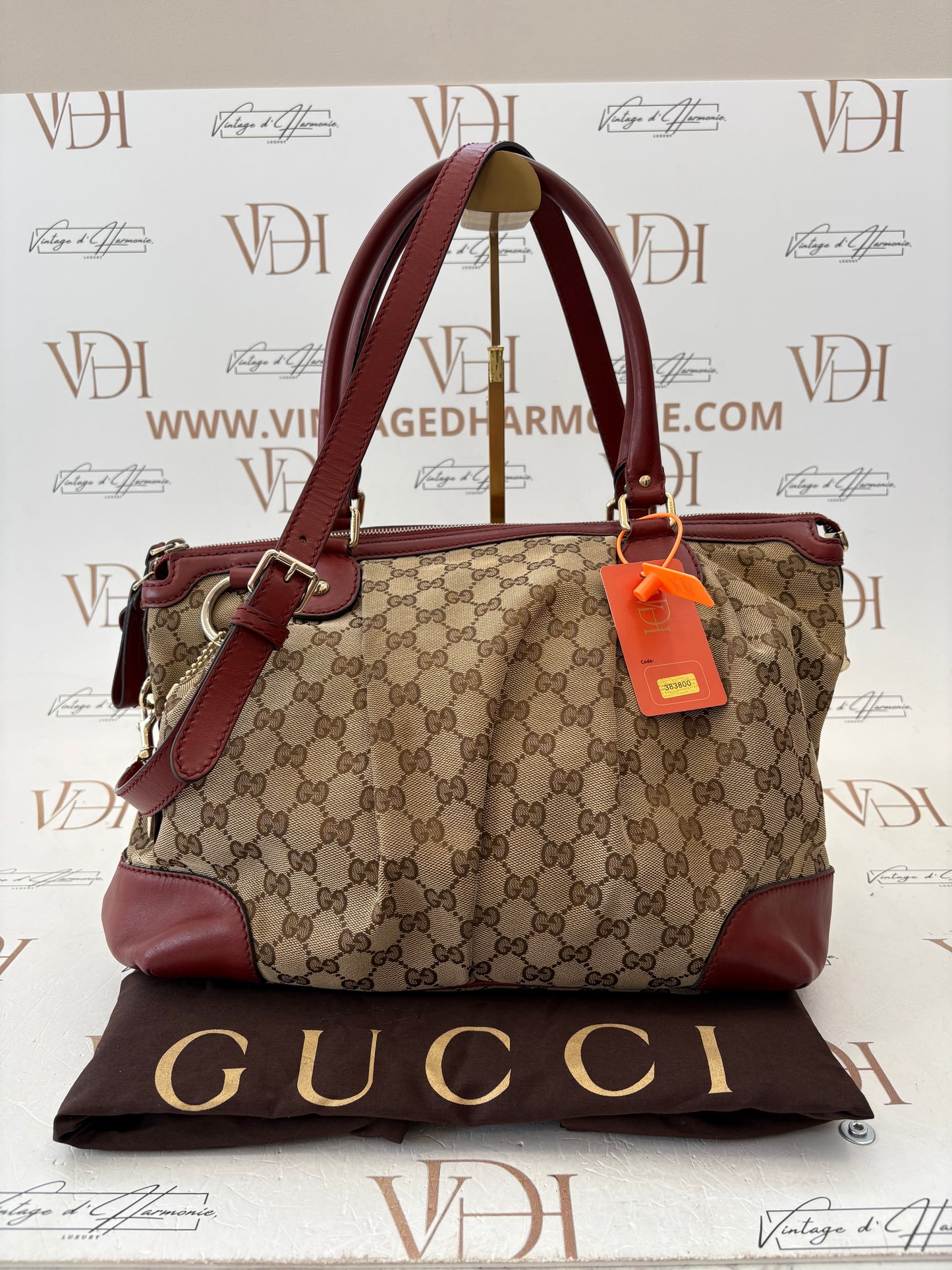383800 - Gucci Sukey