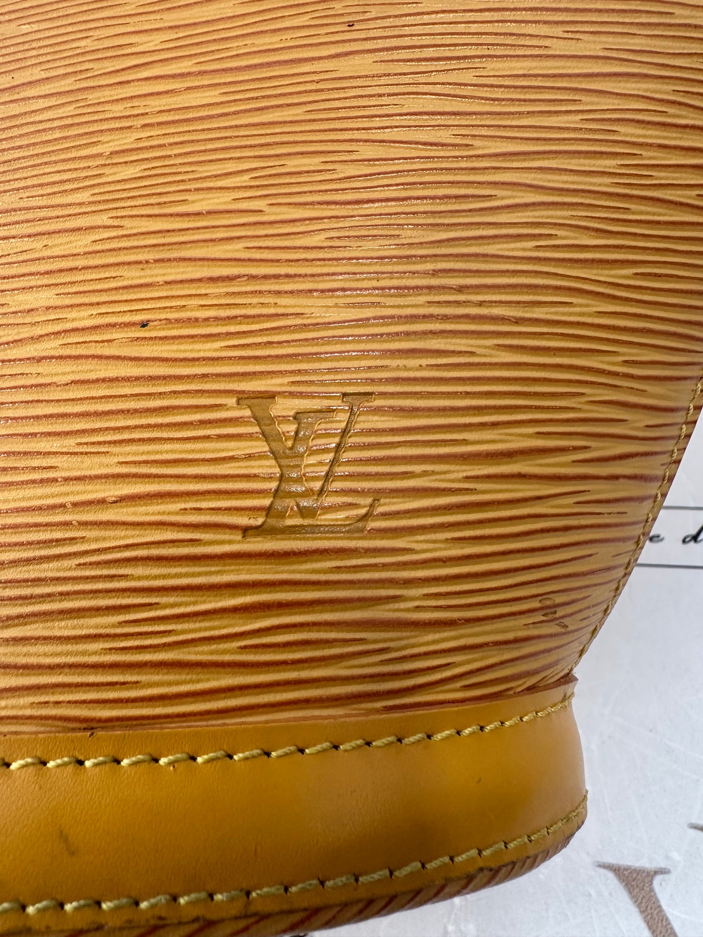 016875 - Louis Vuitton Epi Saint Jacques