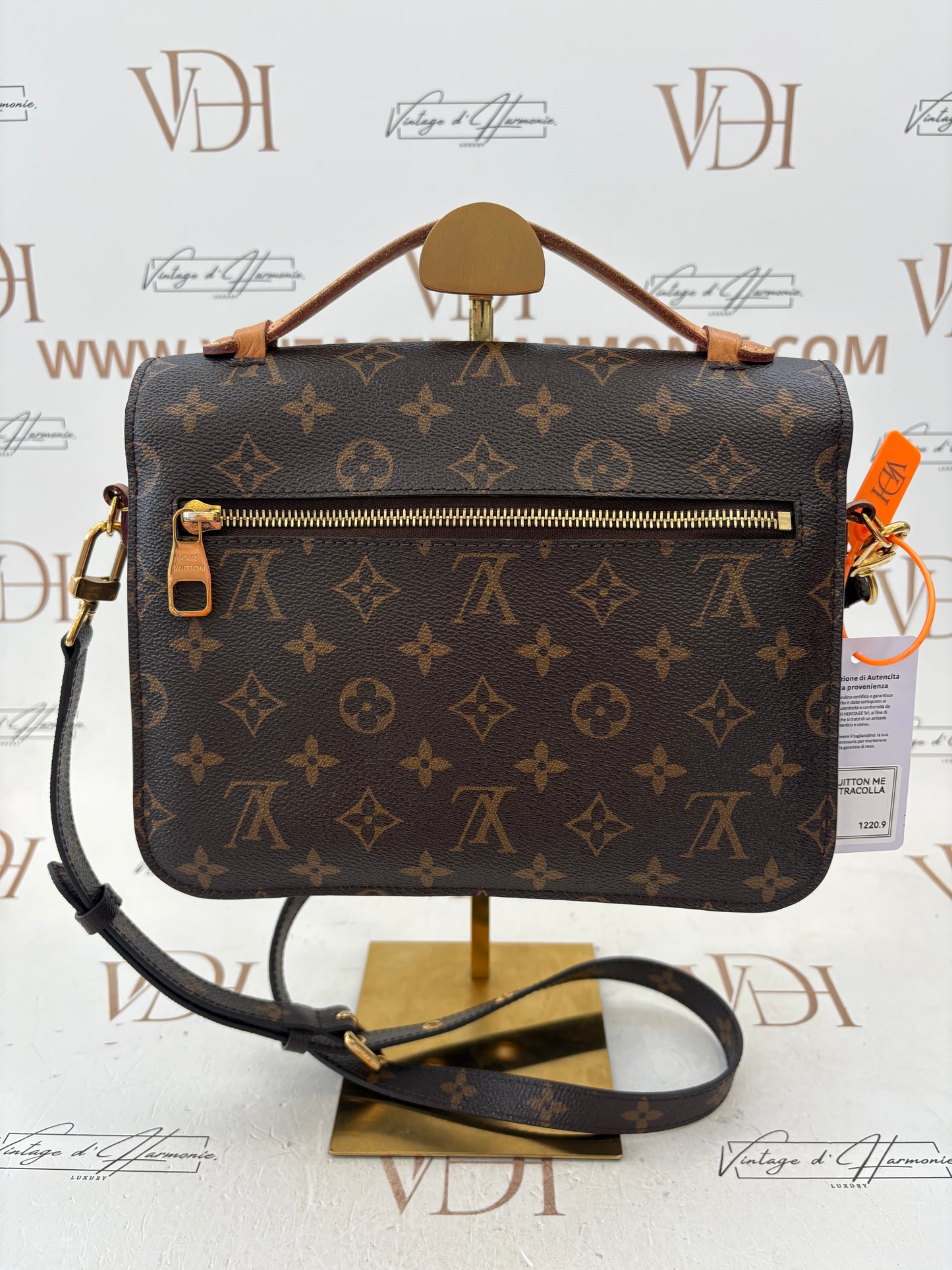 201402 - Louis Vuitton Metis