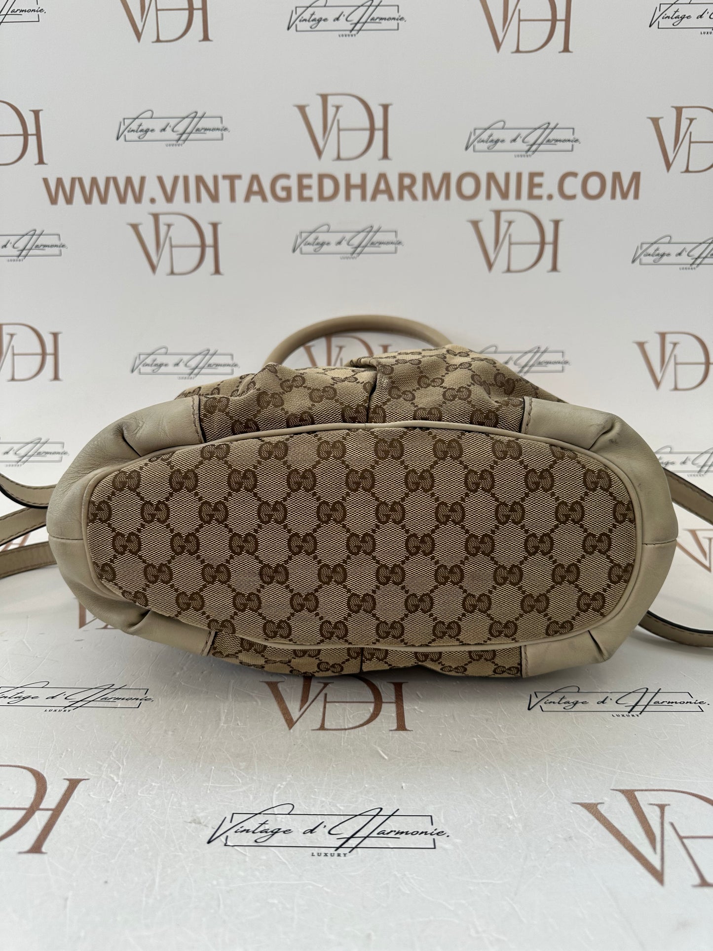 383088 - Gucci Sukey