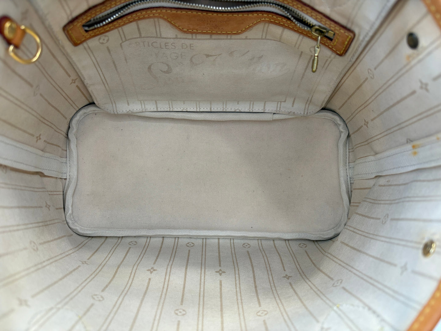 383689 - Louis Vuitton Neverfull PM