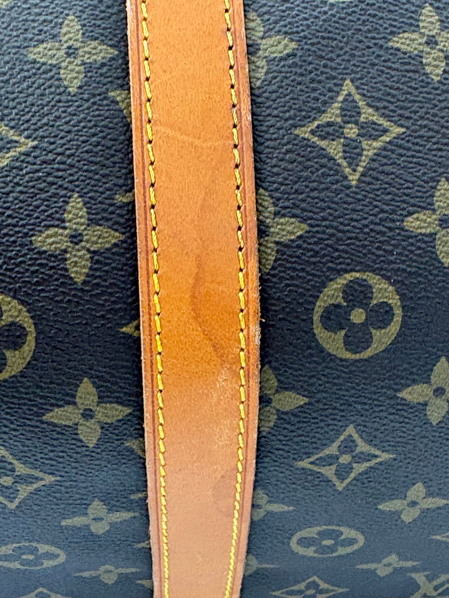 018698 - Louis Vuitton Keepall Bandouliere