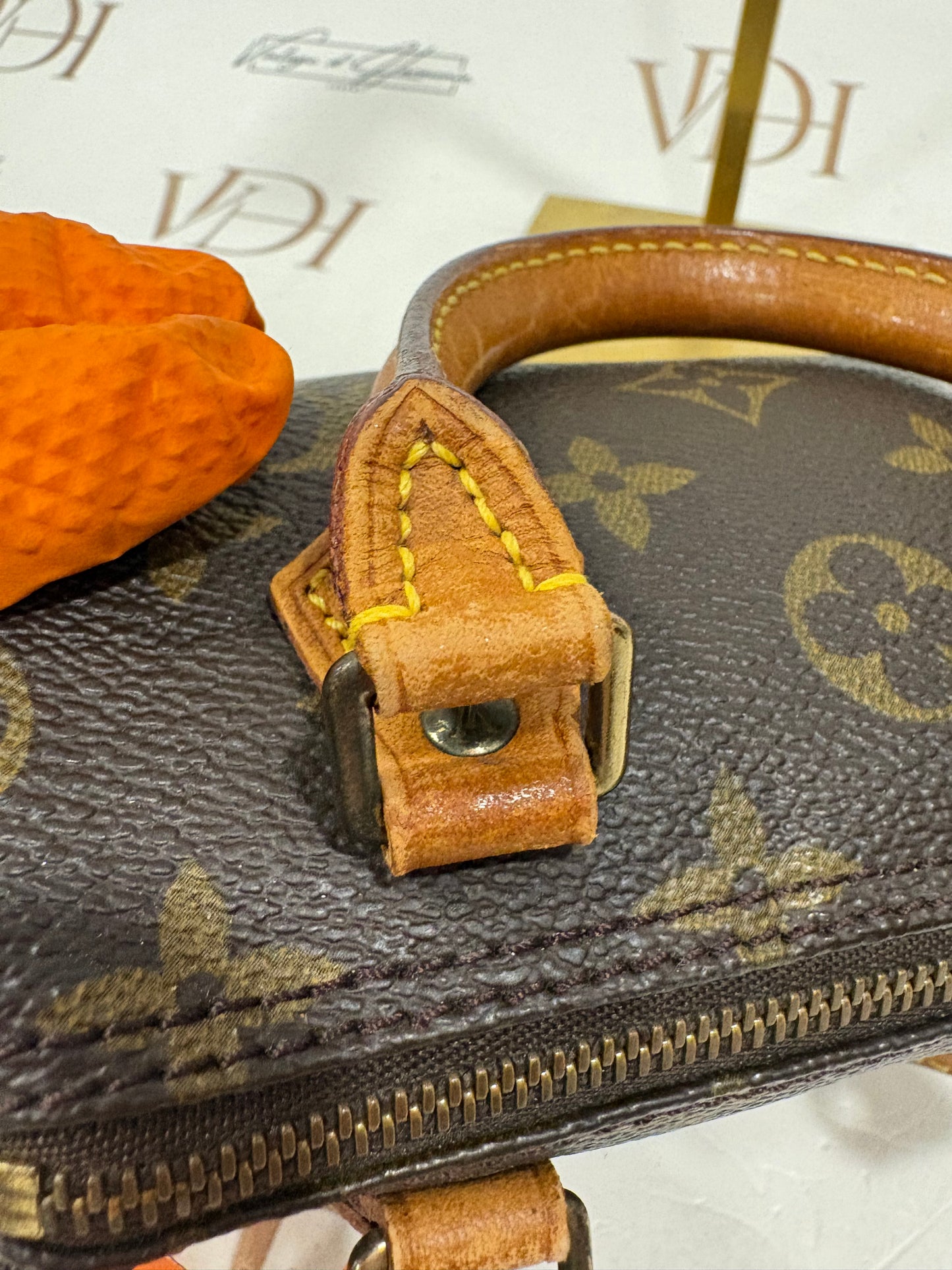 017804 - Louis Vuitton Mini Speedy