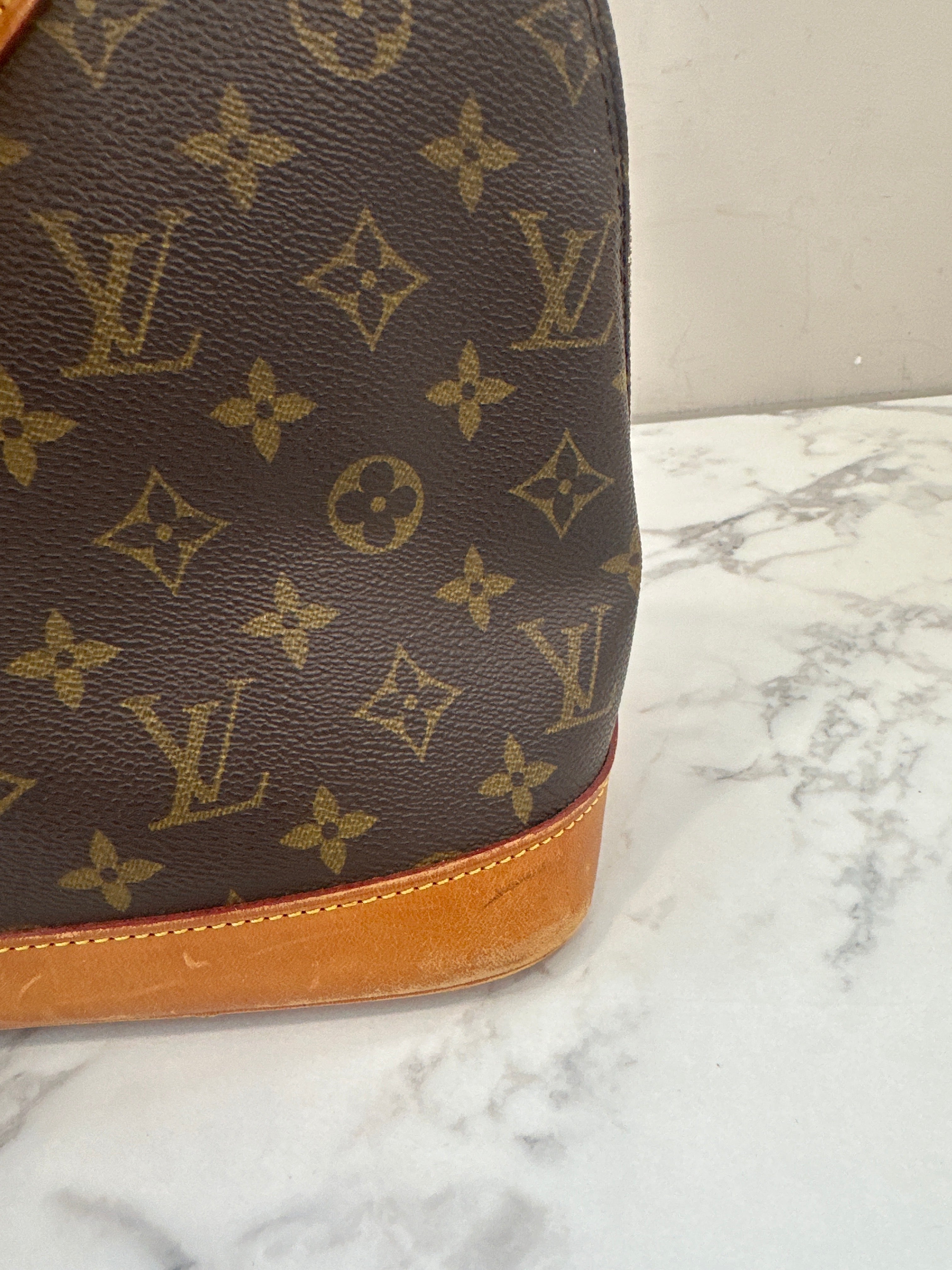 Louis Vuitton Alma