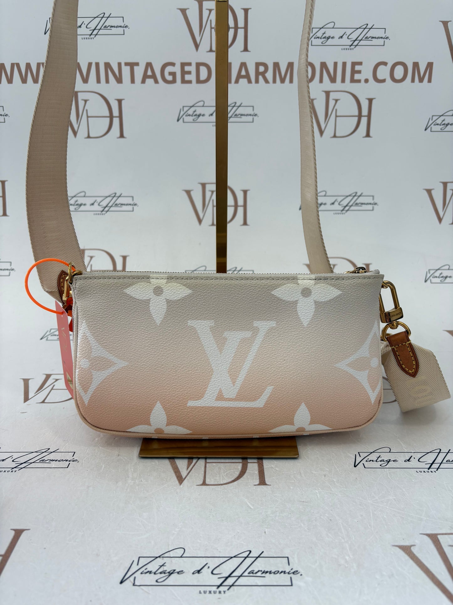 383306 - Louis Vuitton MultiPoschette