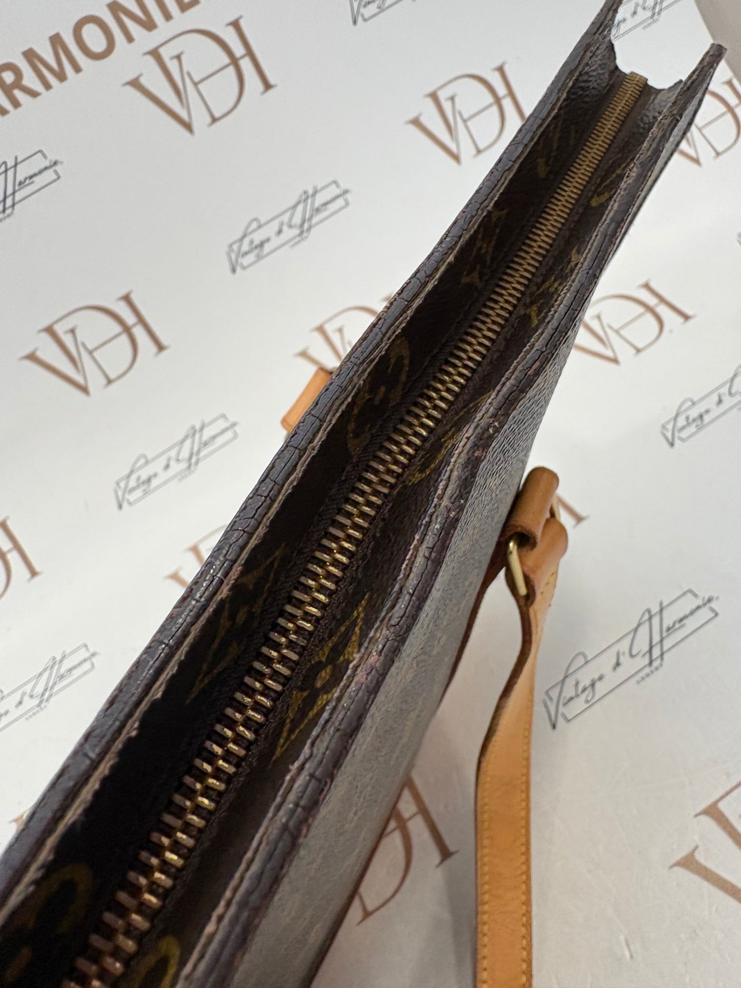 017727 - Louis Vuitton Babylone
