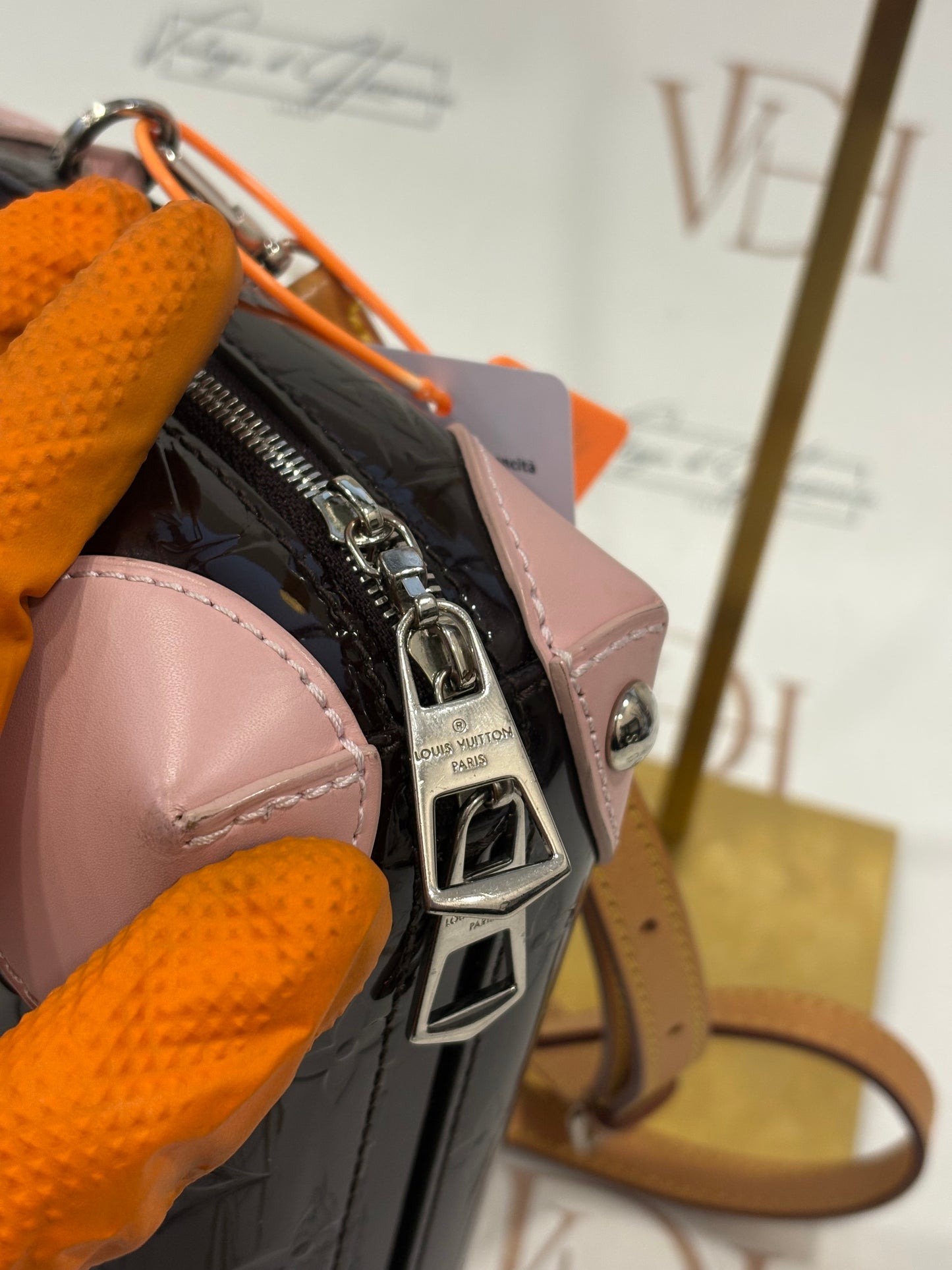 384008 - Louis Vuitton Venice