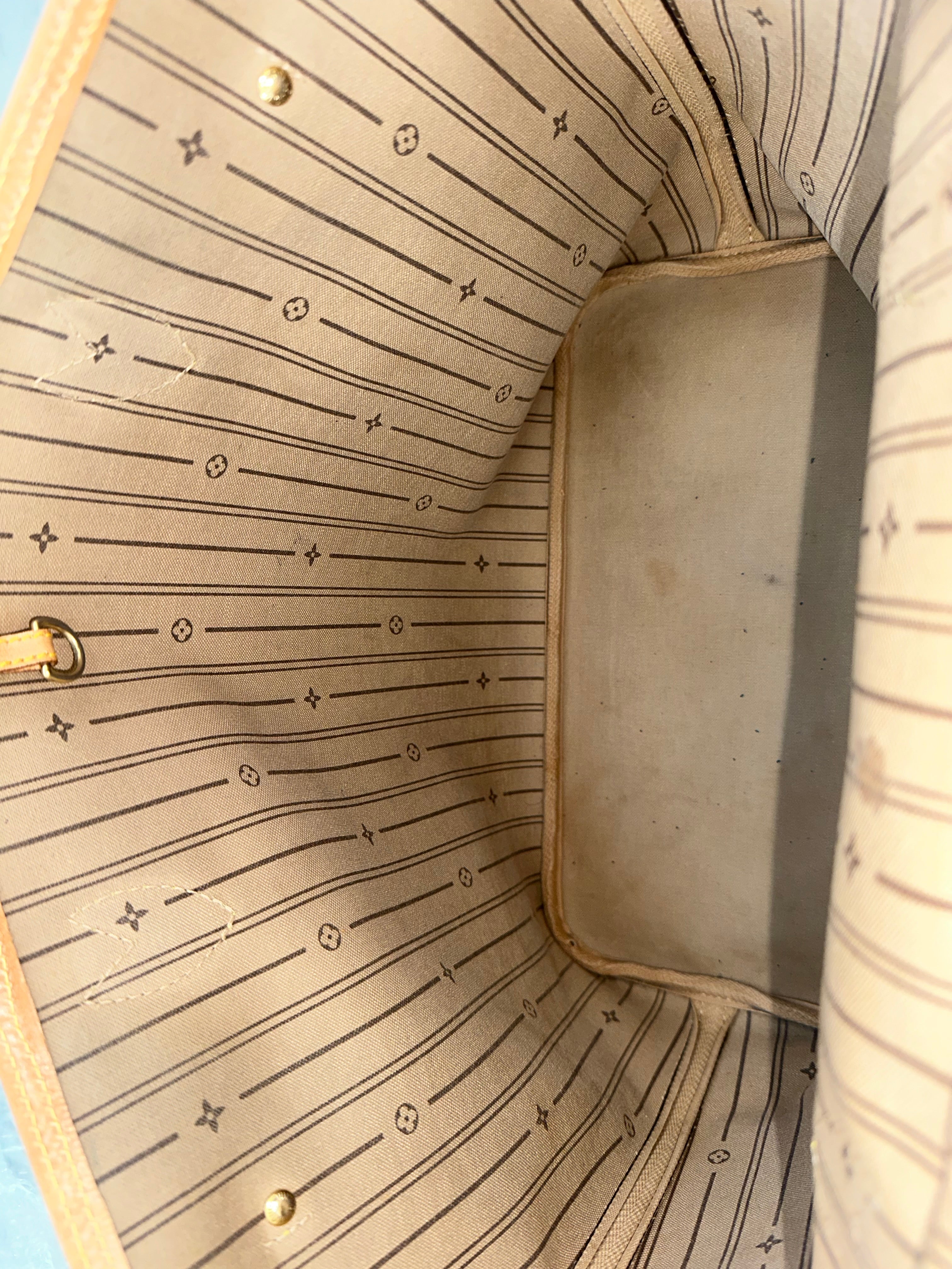 Louis Vuitton Neverfull MM