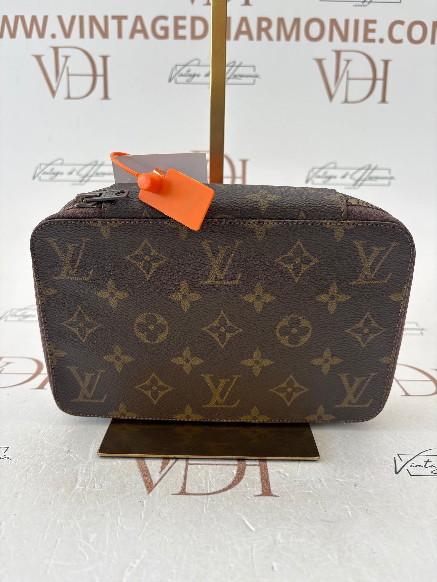 017683 - Louis Vuitton Pochette Montecarlo