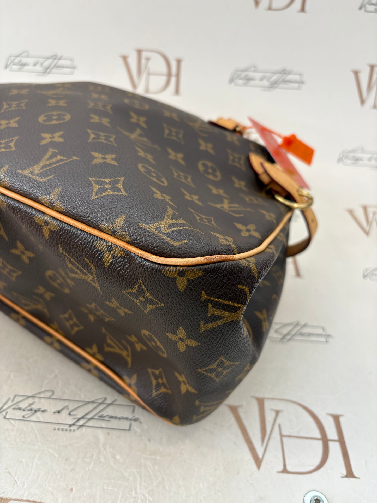 018255 - Louis Vuitton Batignolles Horizontal