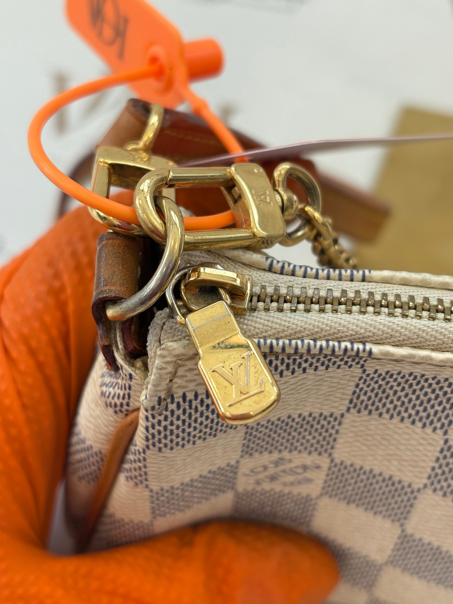 201424 - Louis Vuitton Eva