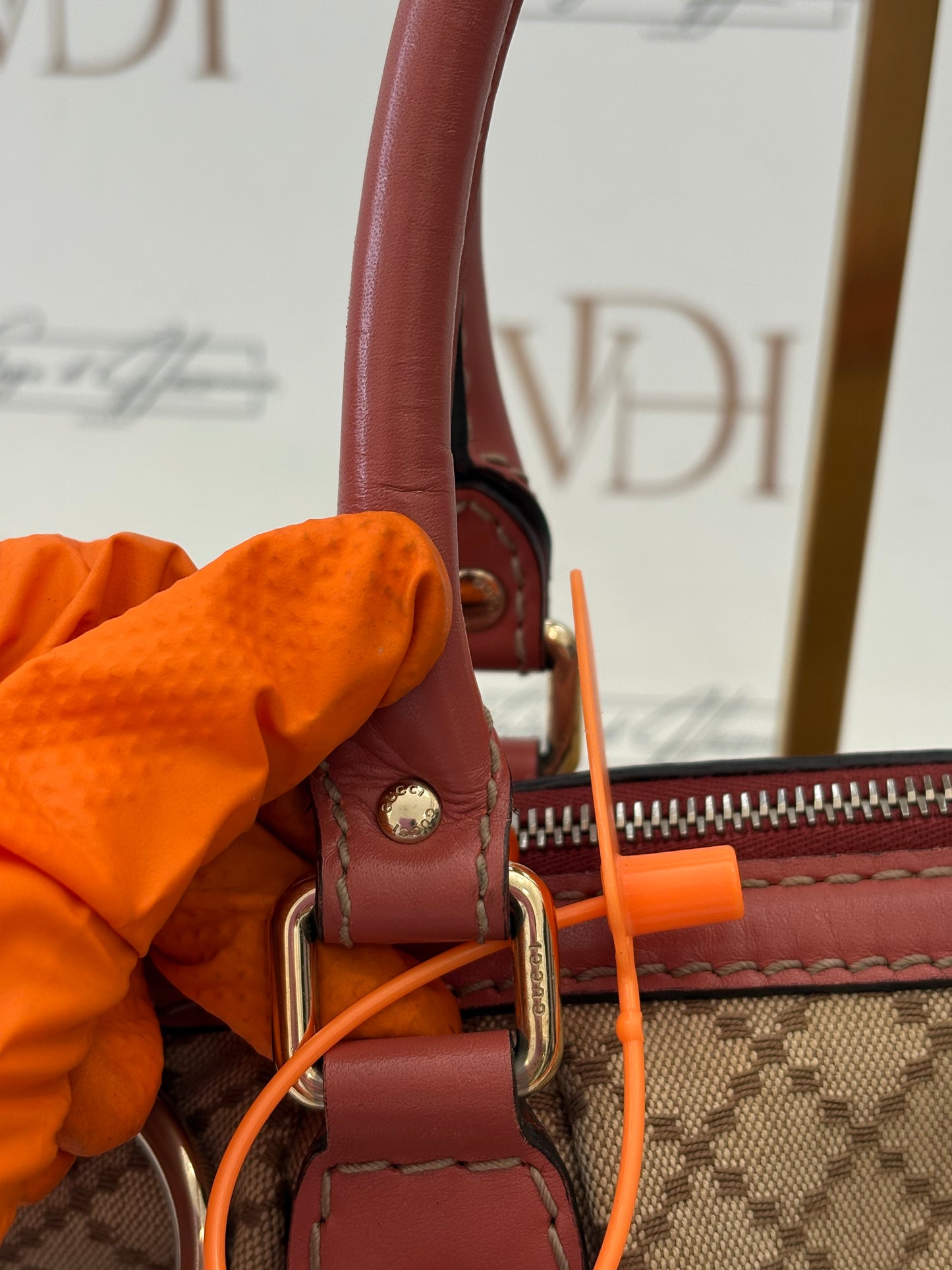 38307 - Gucci Sukey