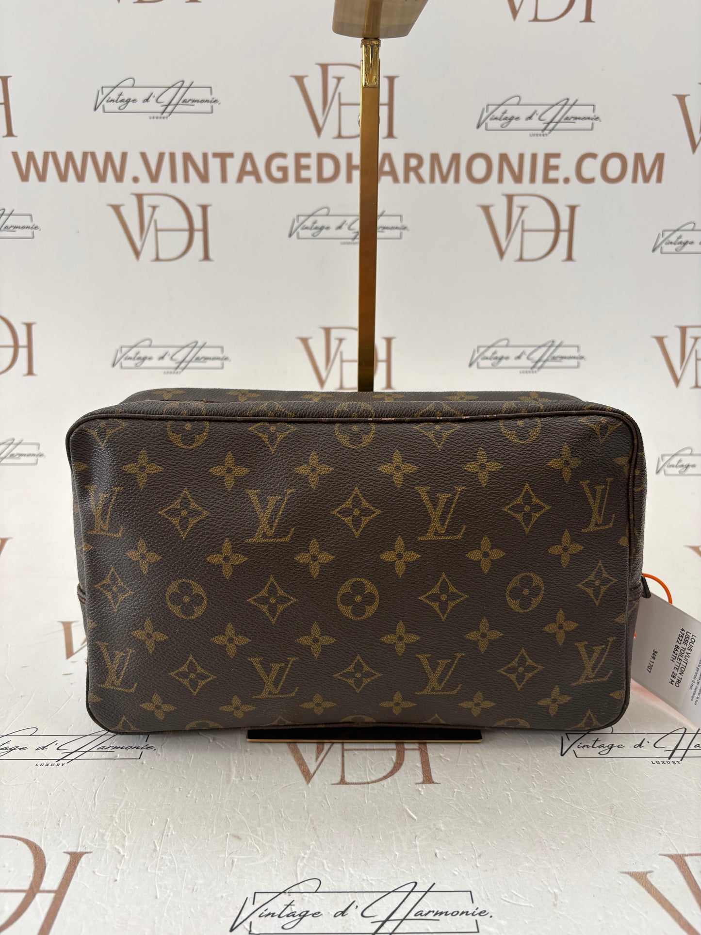 018731 - Louis Vuitton Trousse Toilette 28