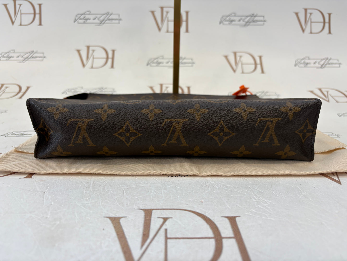018838 - Louis Vuitton Toilette 26