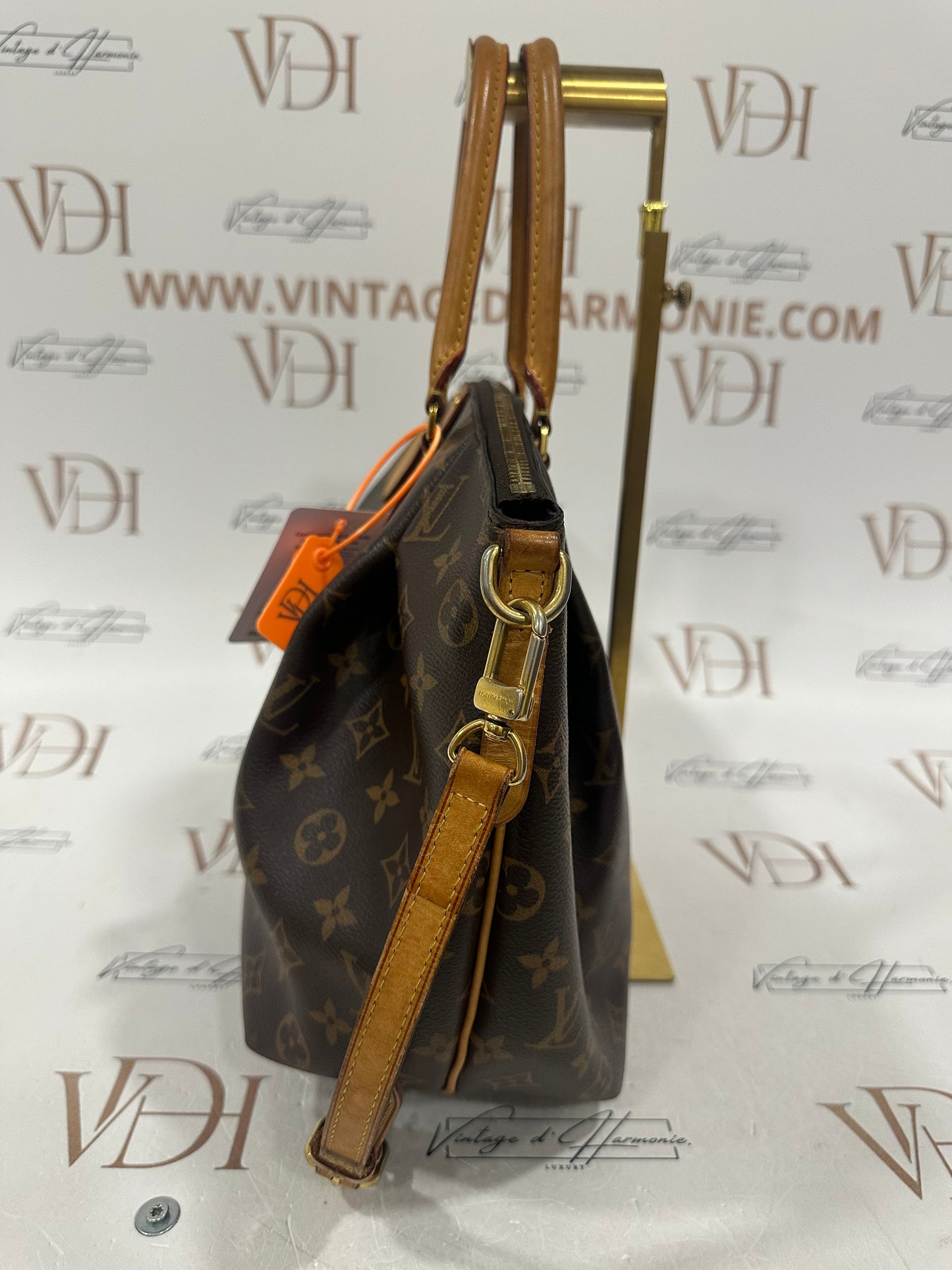382974 - Louis Vuitton Turenne