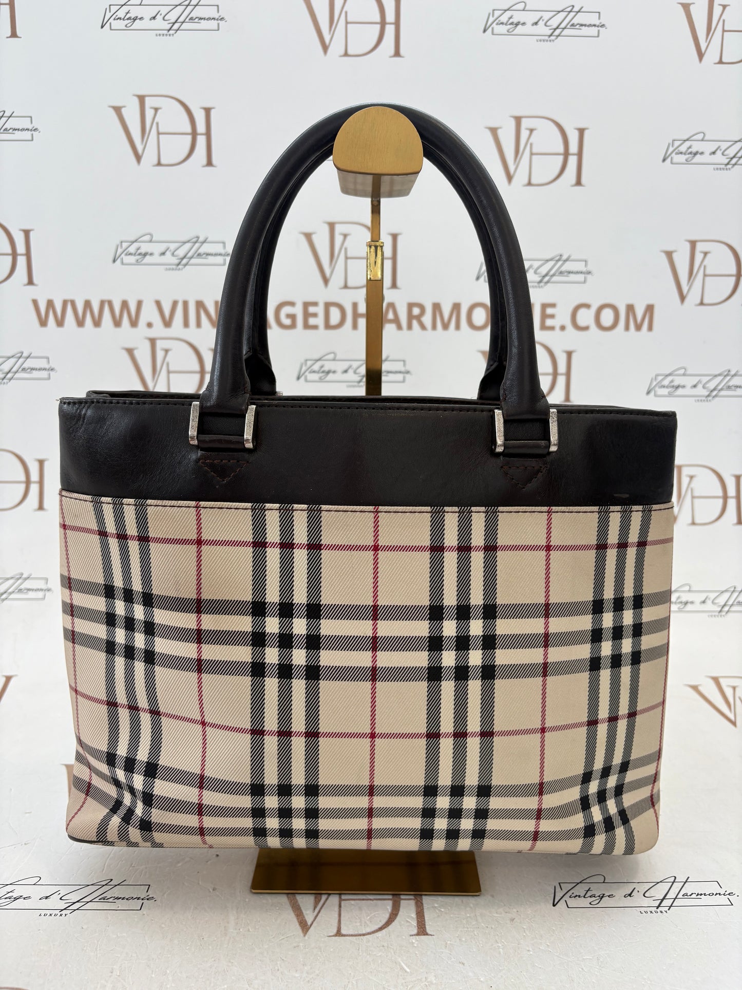 017640 - Burberry Beige Canvas