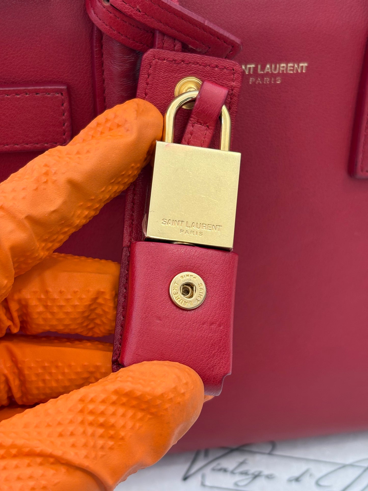018999 - Saint Laurent Red Sac De Jour
