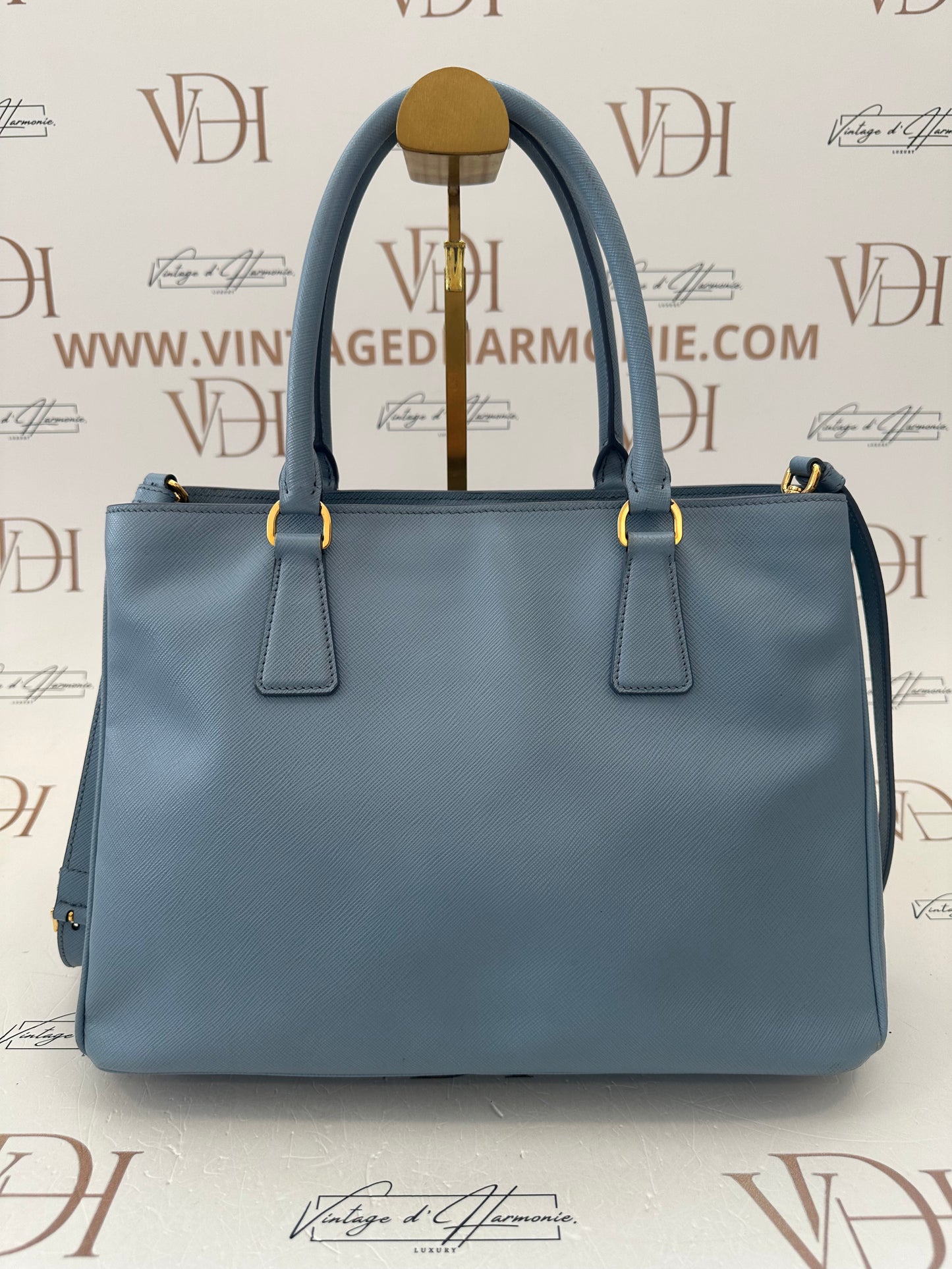 382868 - Prada Galleria
