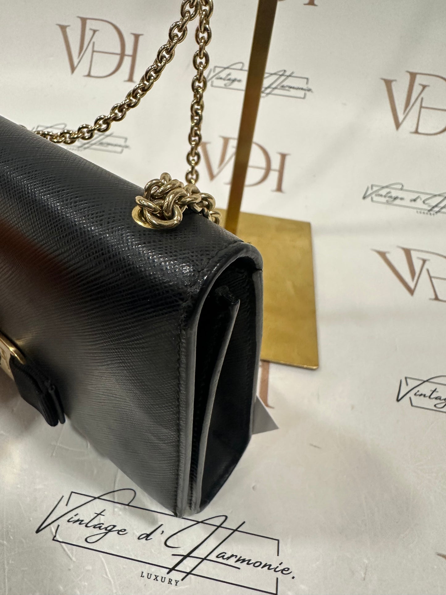 102408 - Ferragamo Pochette