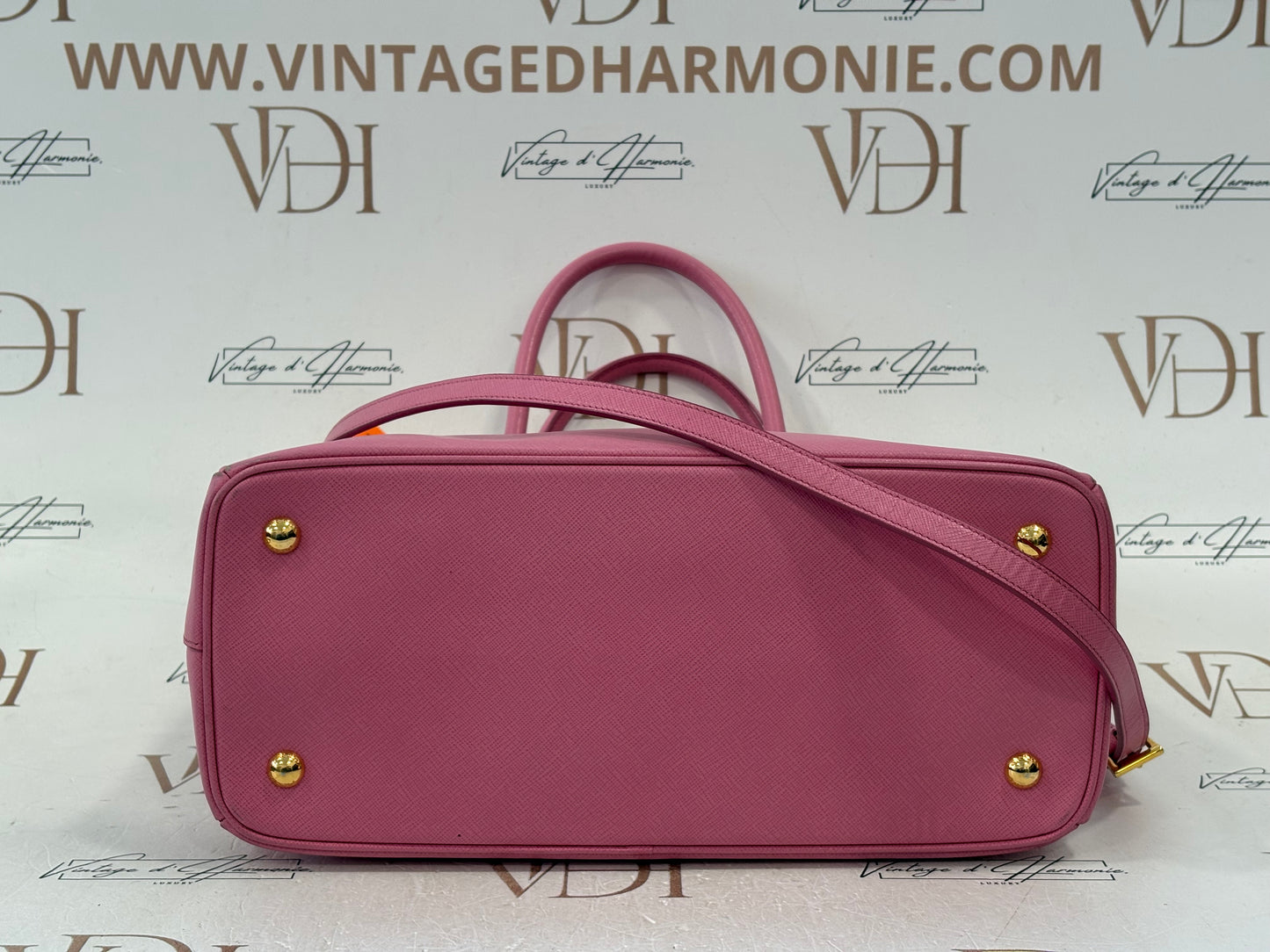 201016 - Prada Galleria Pink