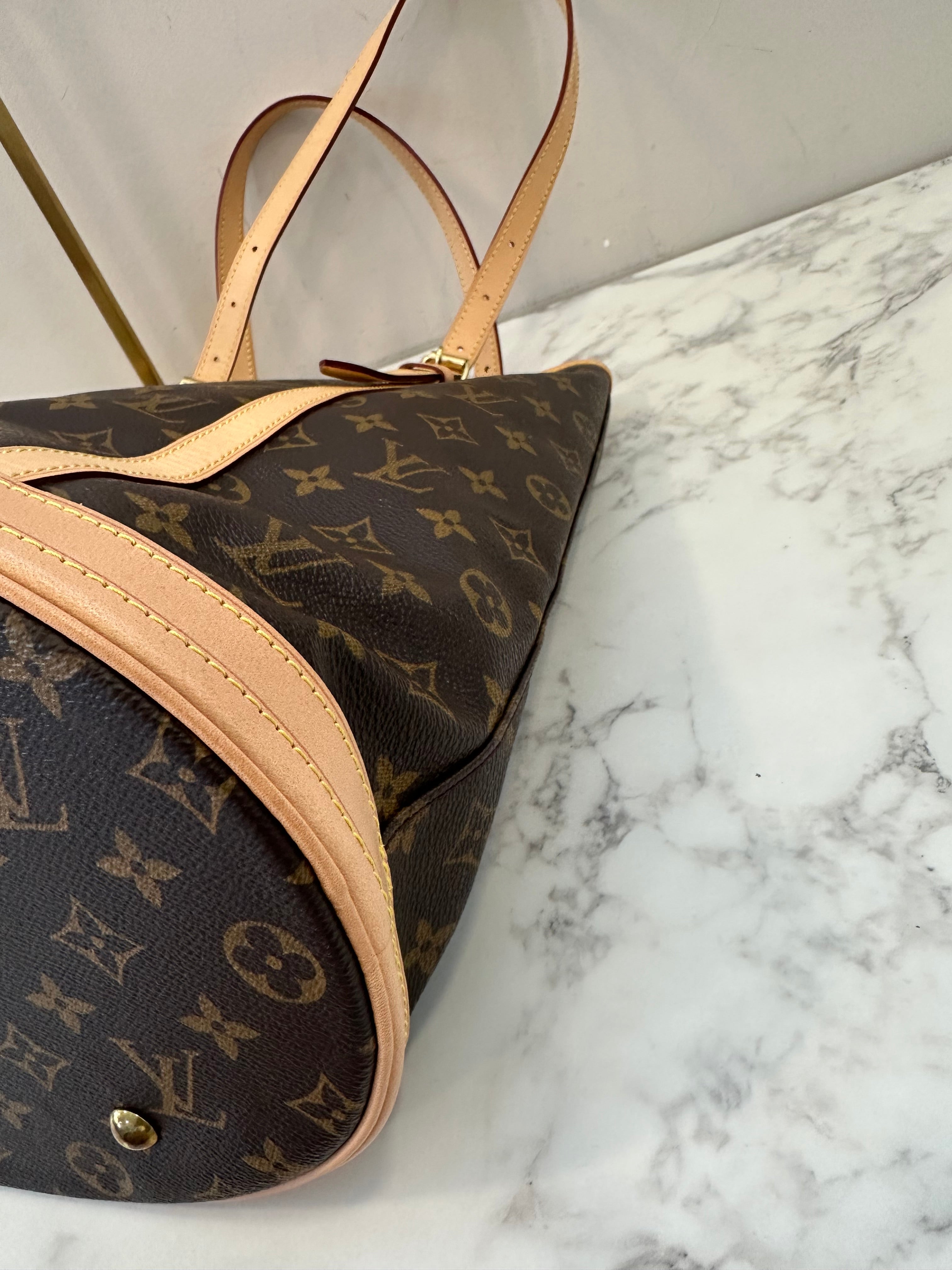 Louis Vuitton Bucket GM