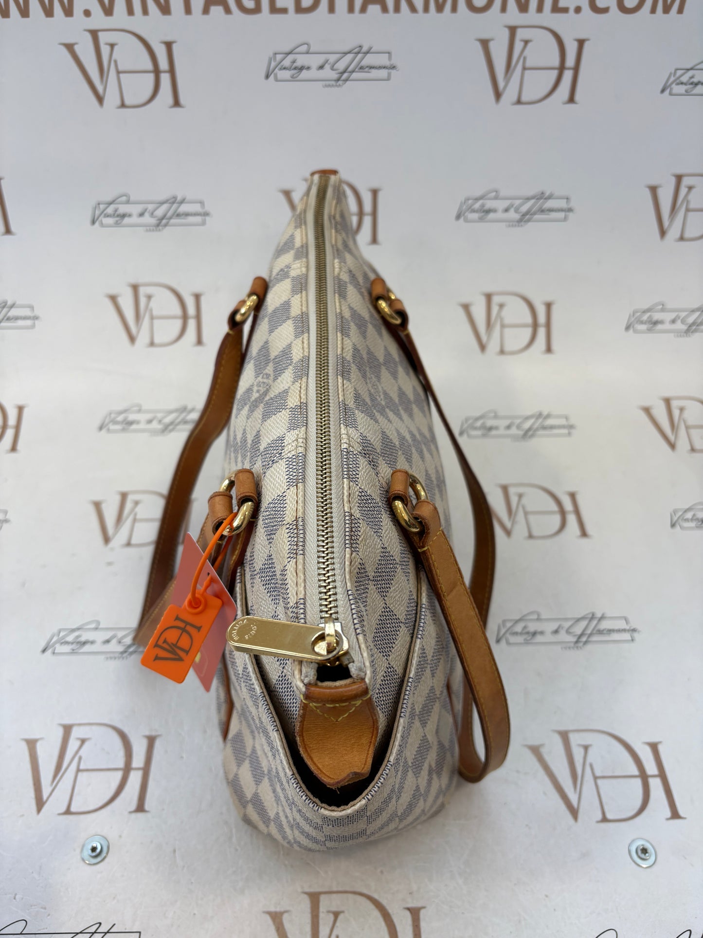 018417Louis Vuitton Totally PM