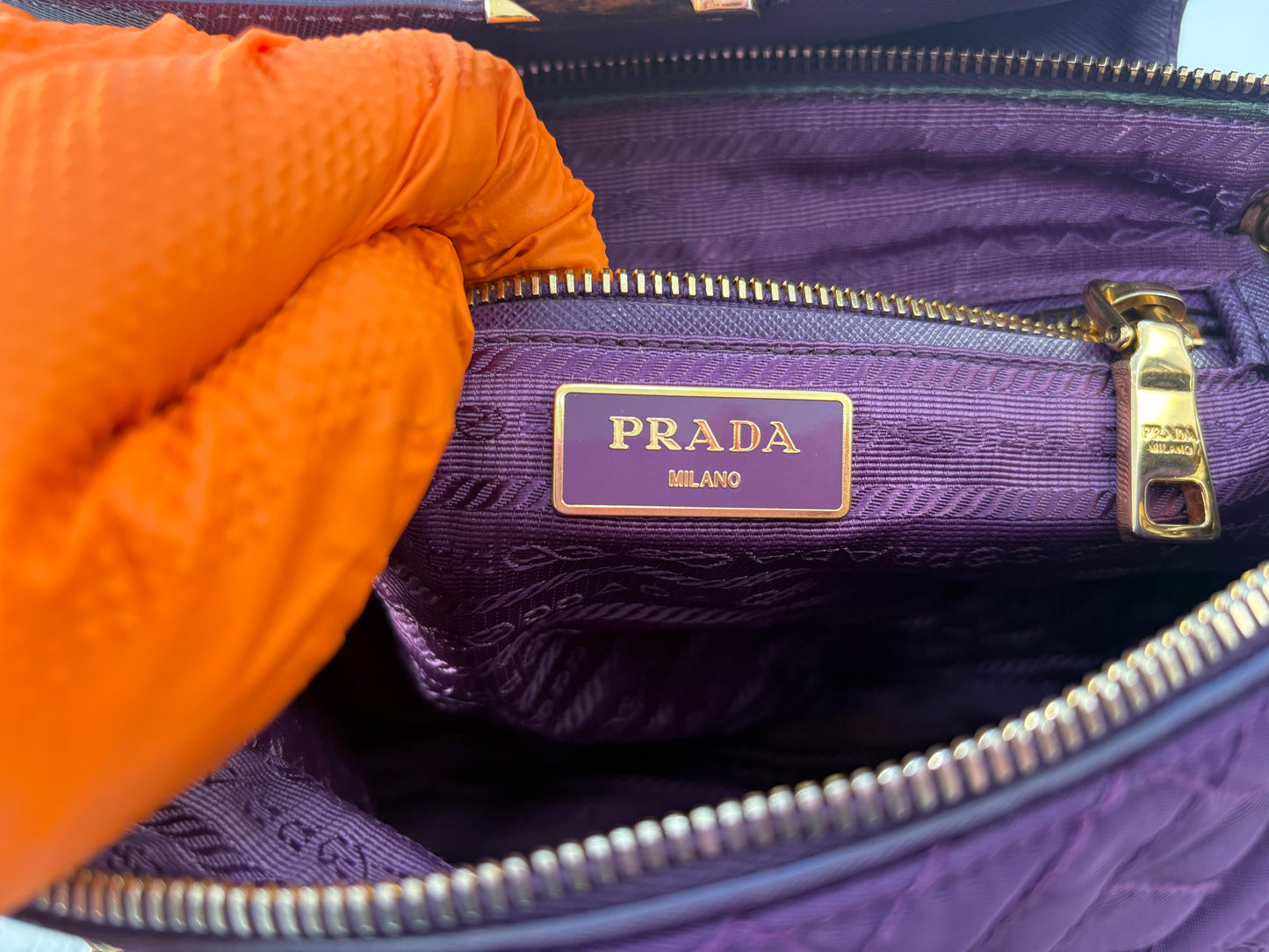 383868 - Prada Purple