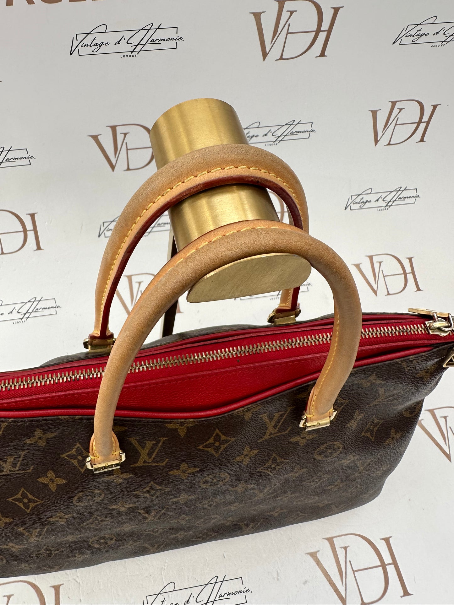 382822 - Louis Vuitton Pallas