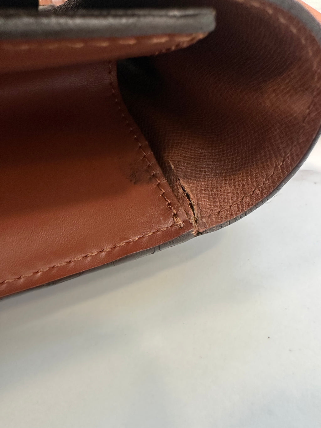 Louis Vuitton Monceau 28