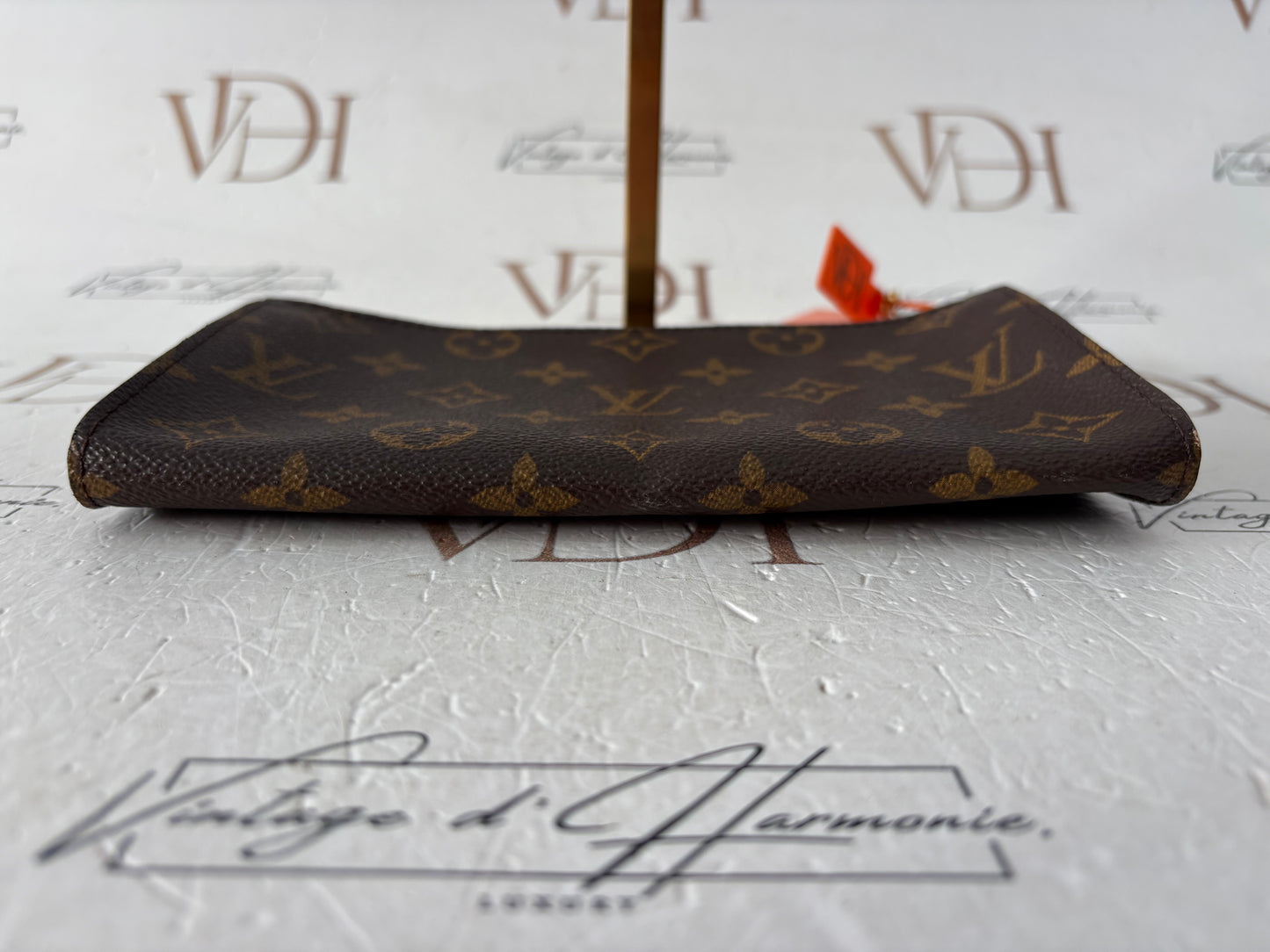 018171 - Louis Vuitton Pochette Bucket PM