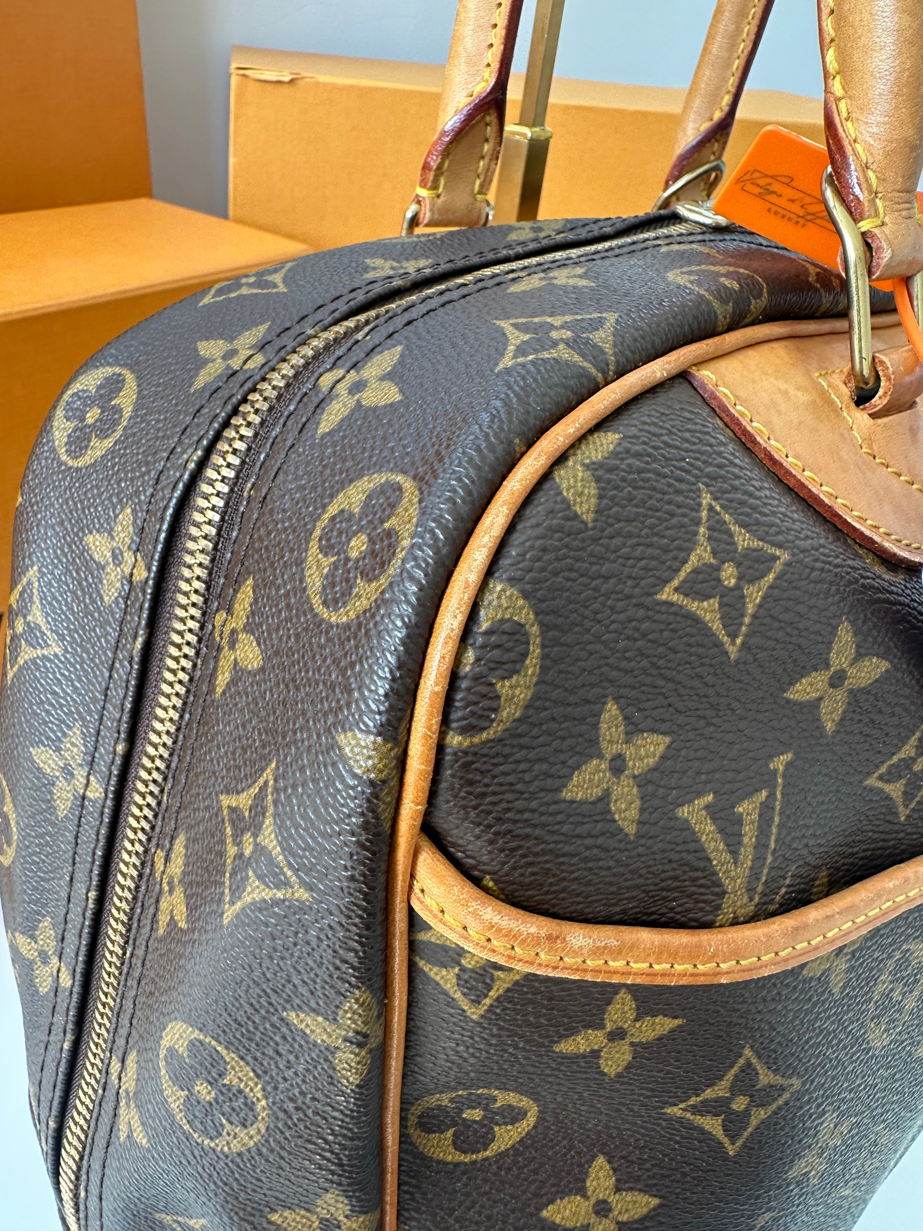 Louis Vuitton Deauville