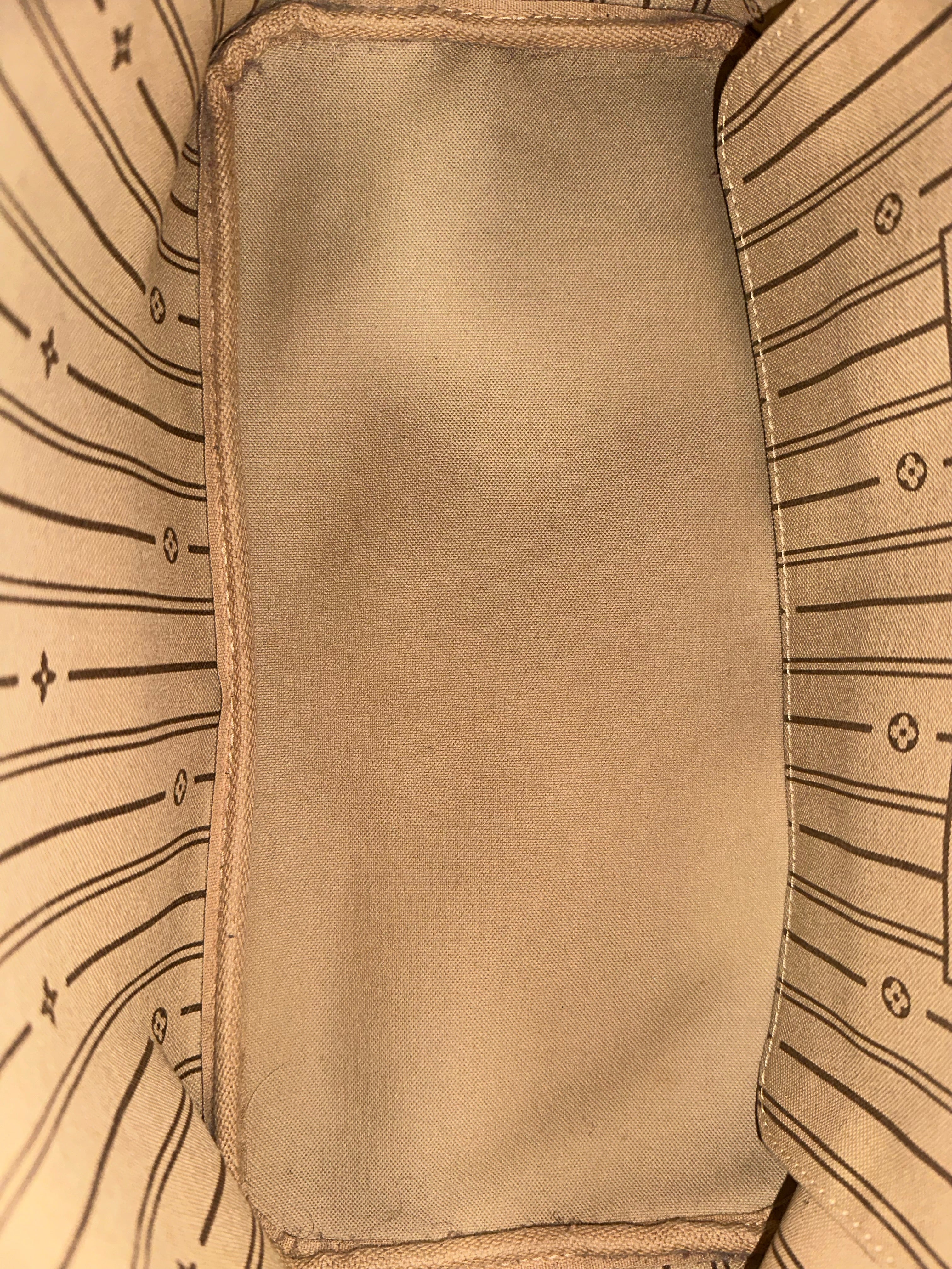 Louis Vuitton Neverfull MM