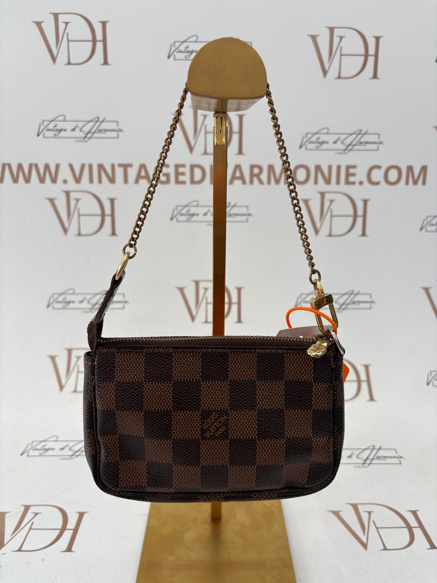018752 - Louis Vuitton Mini Pochette Accessoires