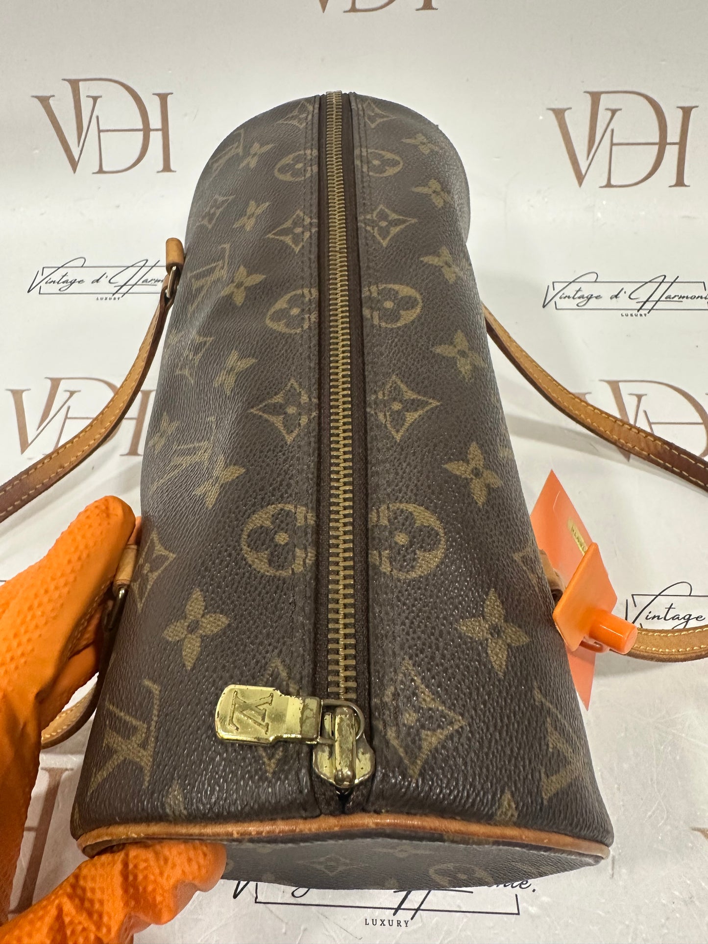 016916 - Louis Vuitton Papillon 26
