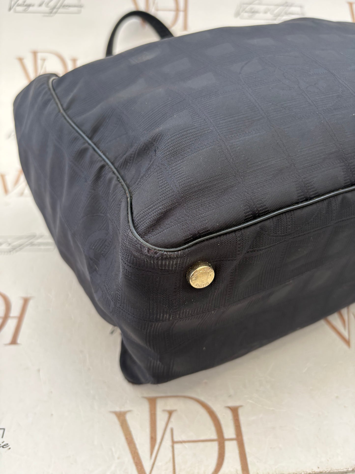 018228 - Chanel Tote Dark Jacquard
