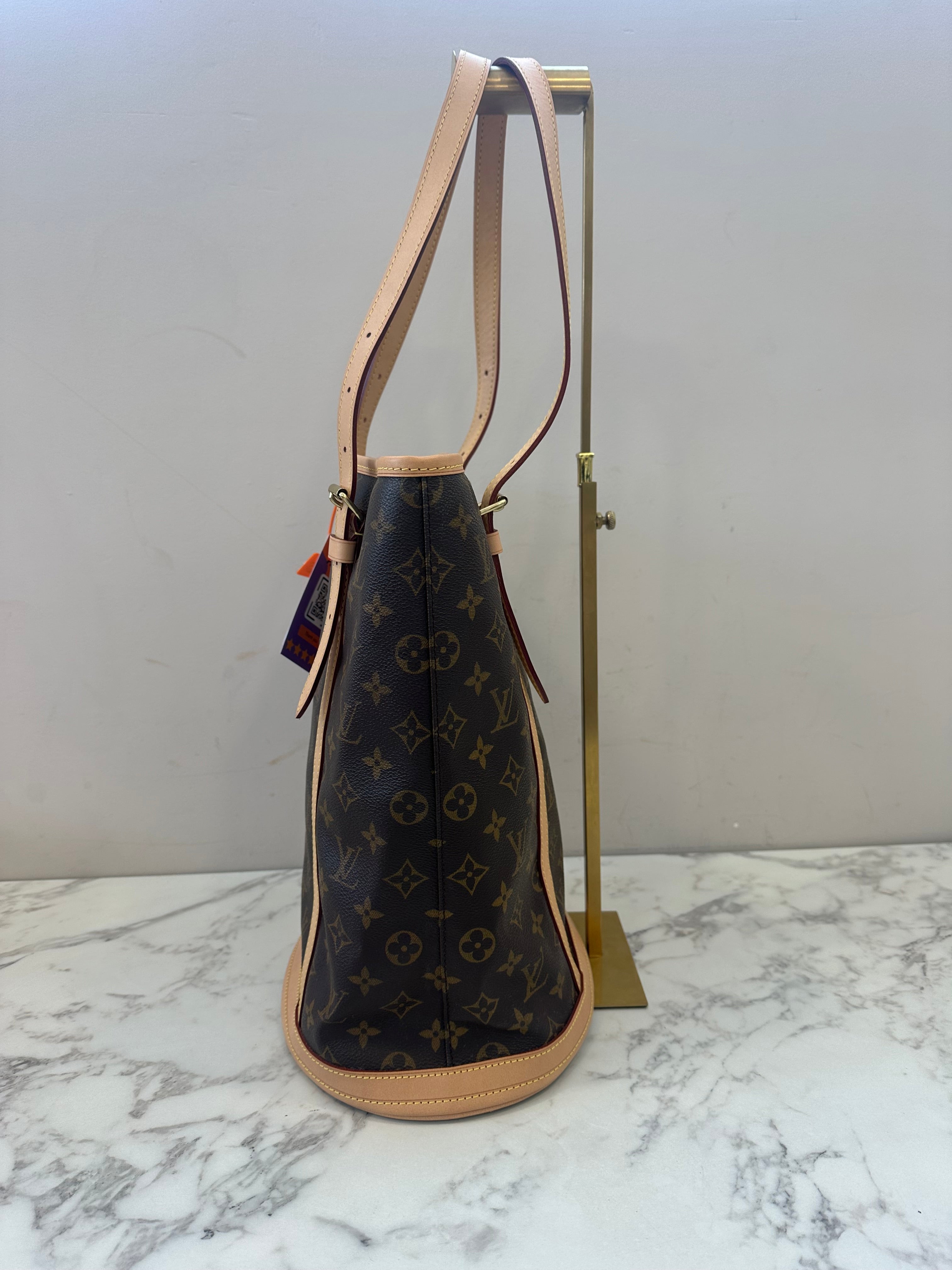 Louis Vuitton Bucket GM