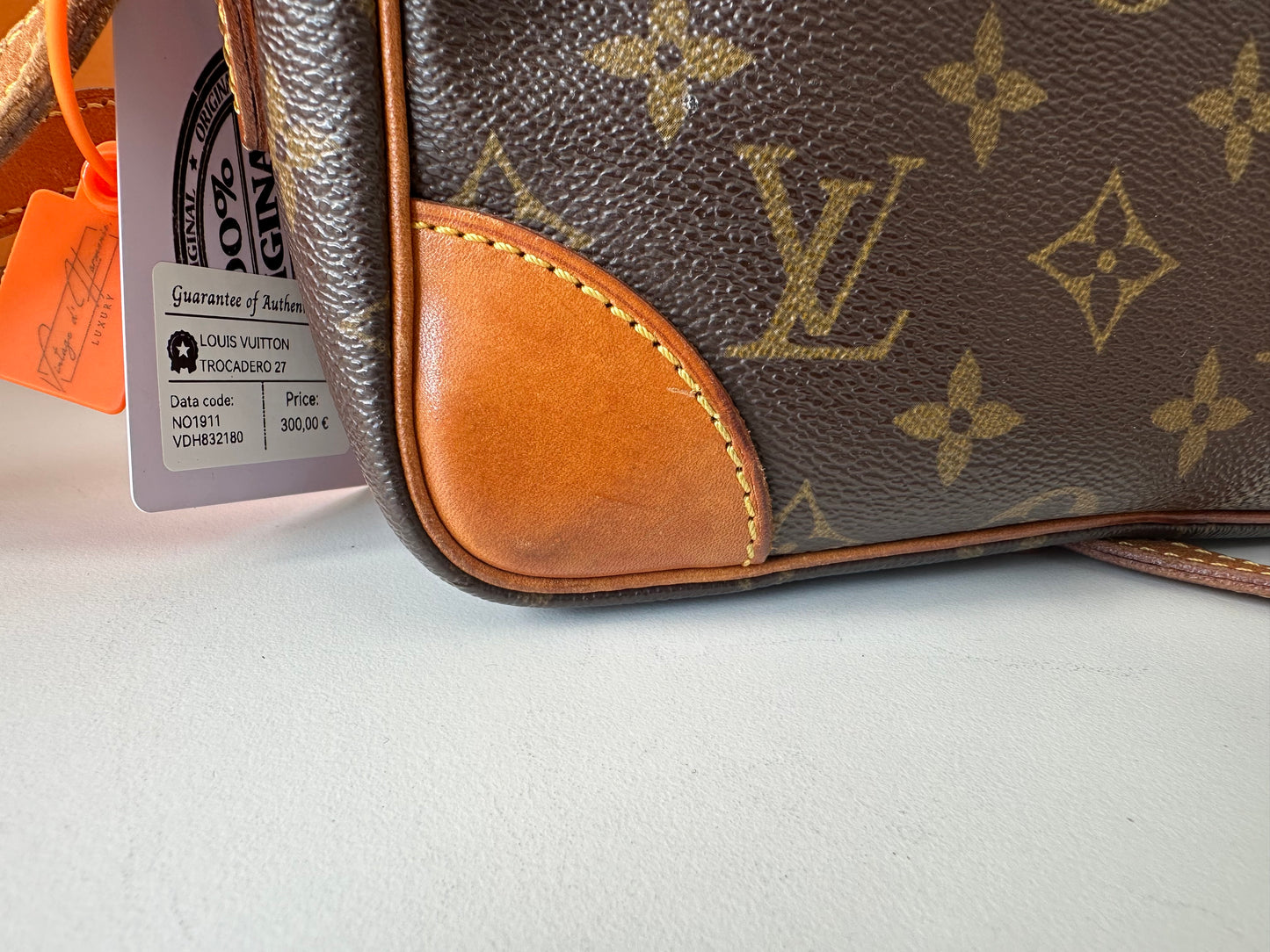 Louis Vuitton Trocadero 27