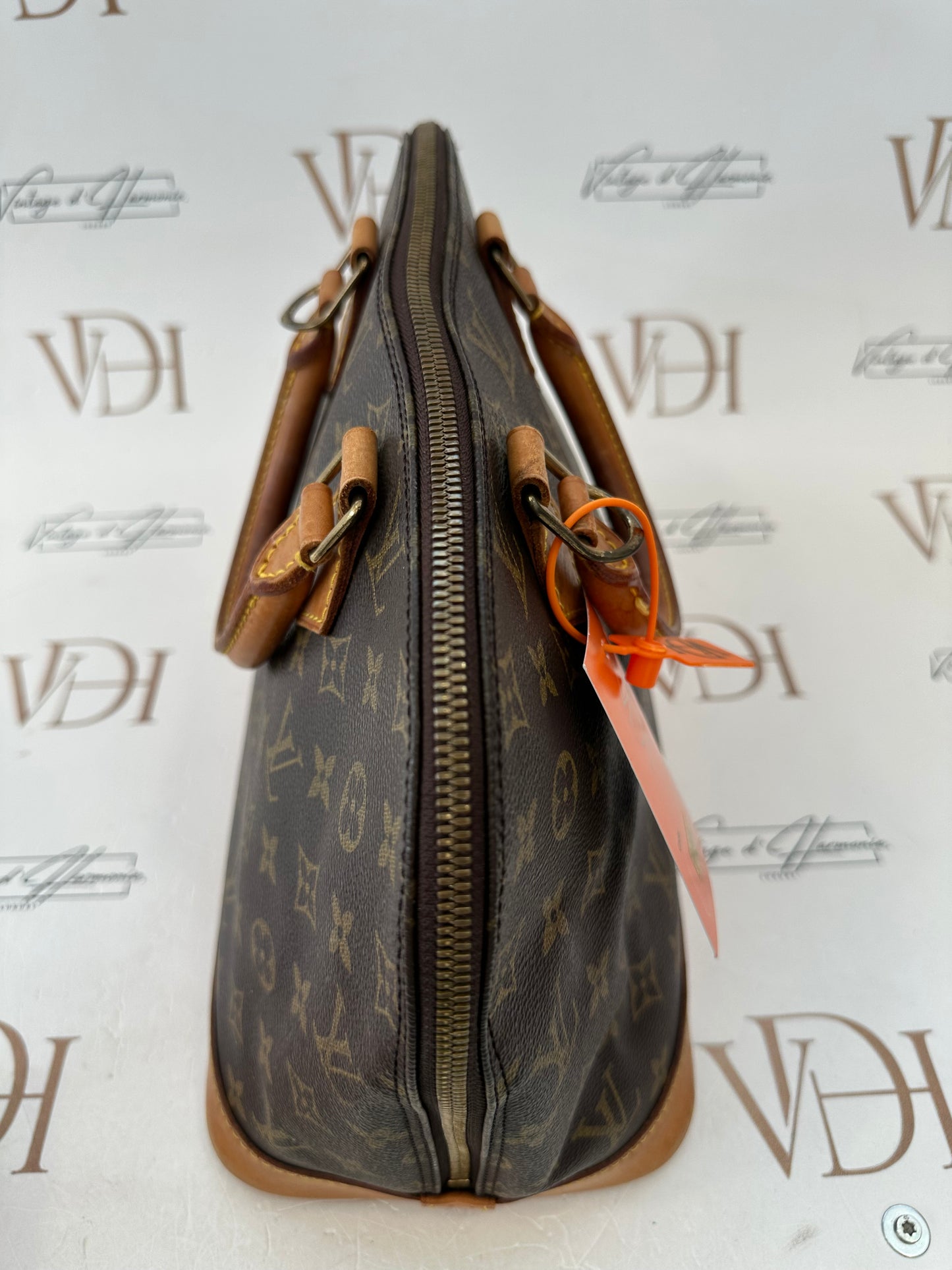016878 - Louis Vuitton Alma